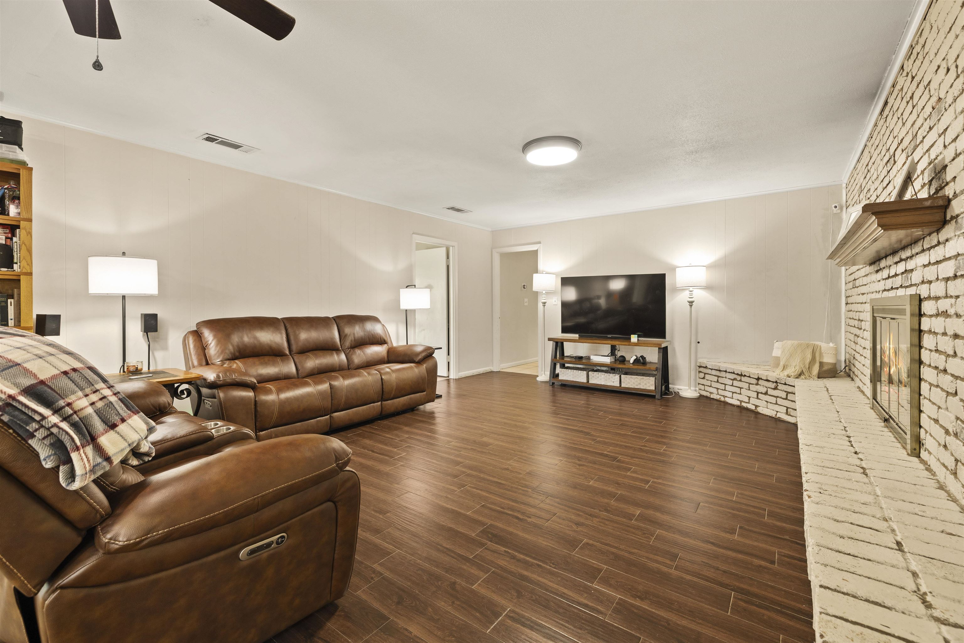 305 Dellbrook Drive, Longview, TX 75604 — photo 3