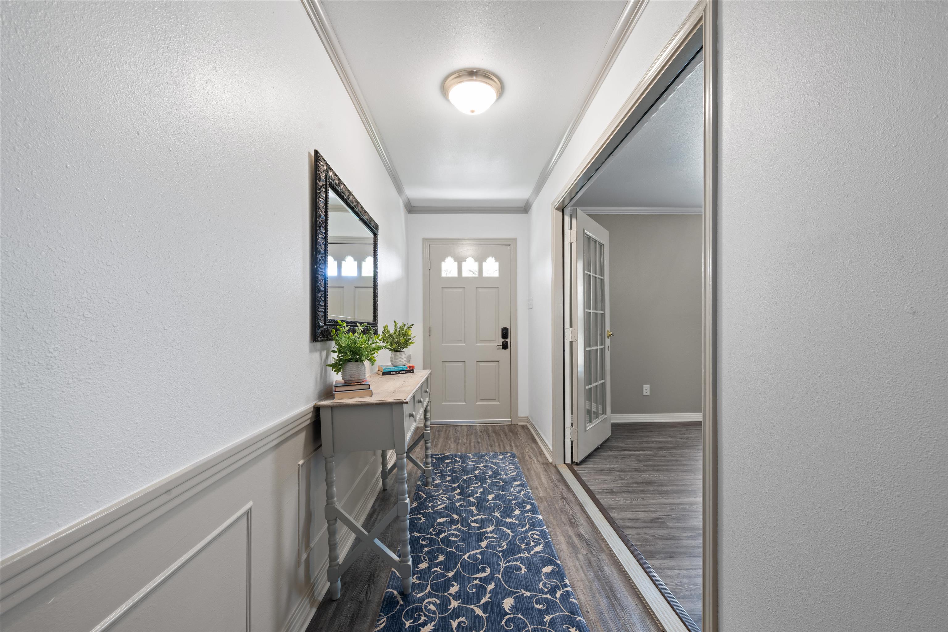 312 Horseshoe Dr. — photo