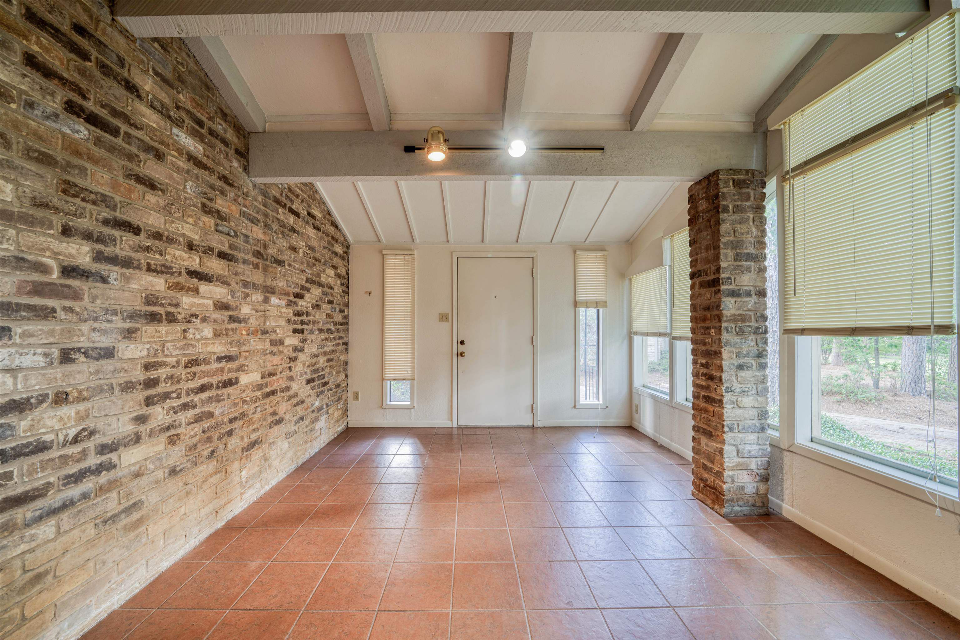 31 Stonegate, Longview, TX 75605 — photo 2