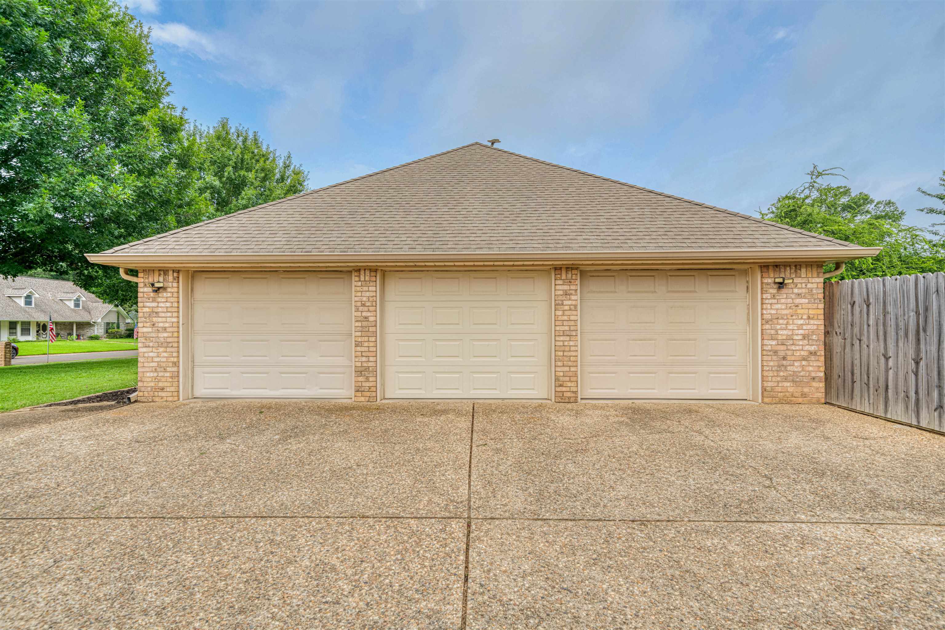 3 Gateway Dr — photo