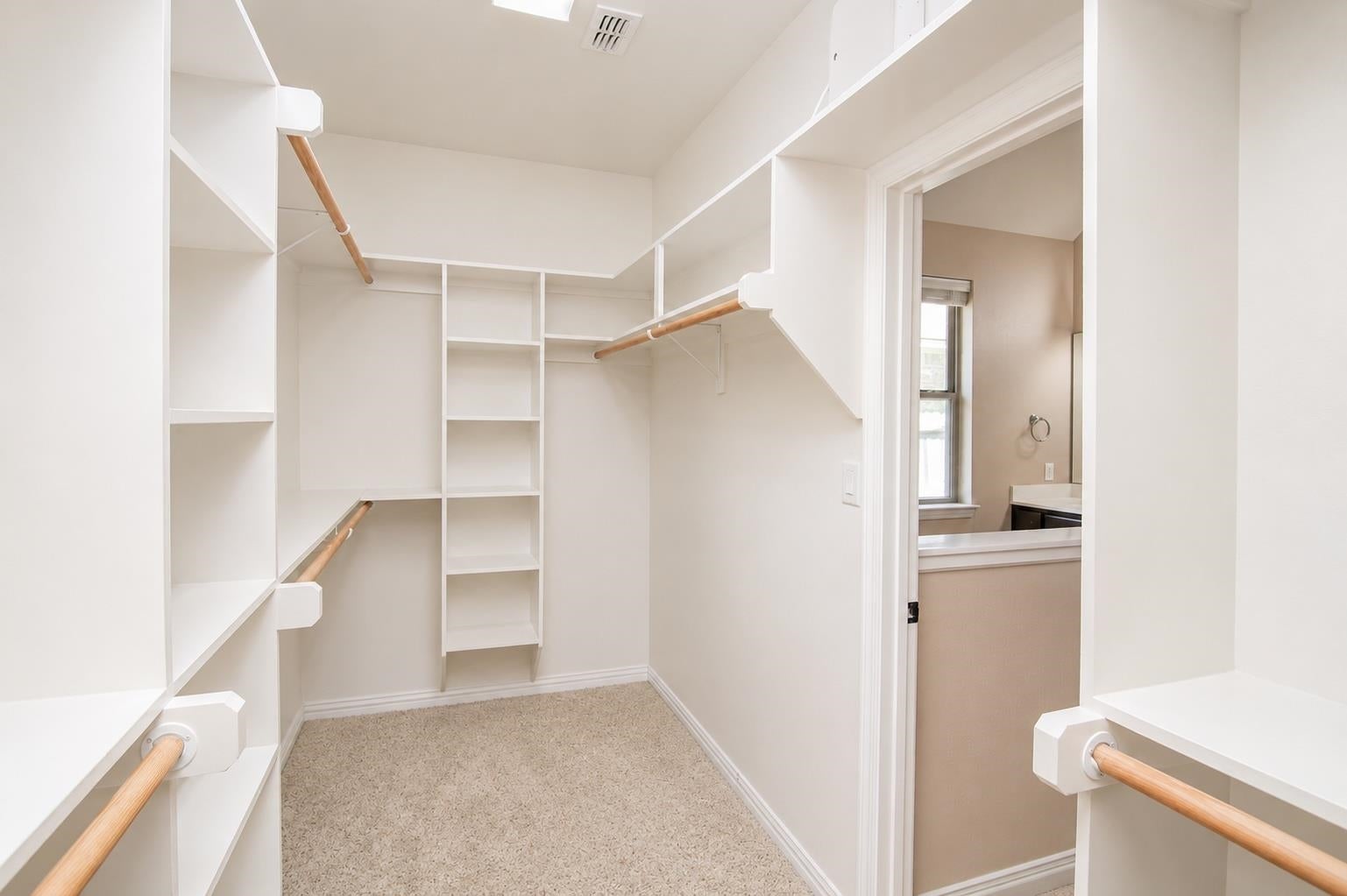 2519 Oasis Dr. — photo