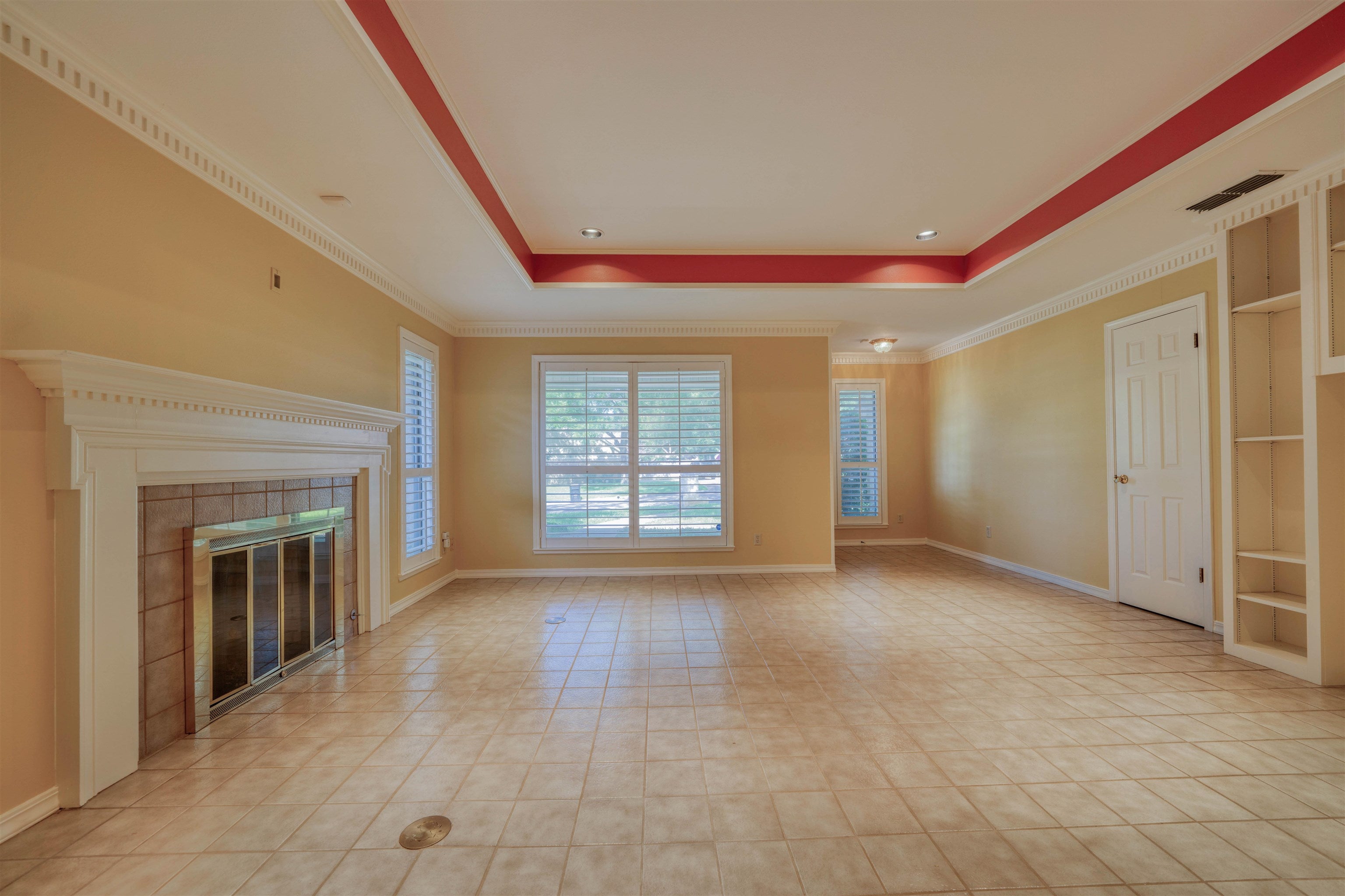 100 Northhill Ct — photo