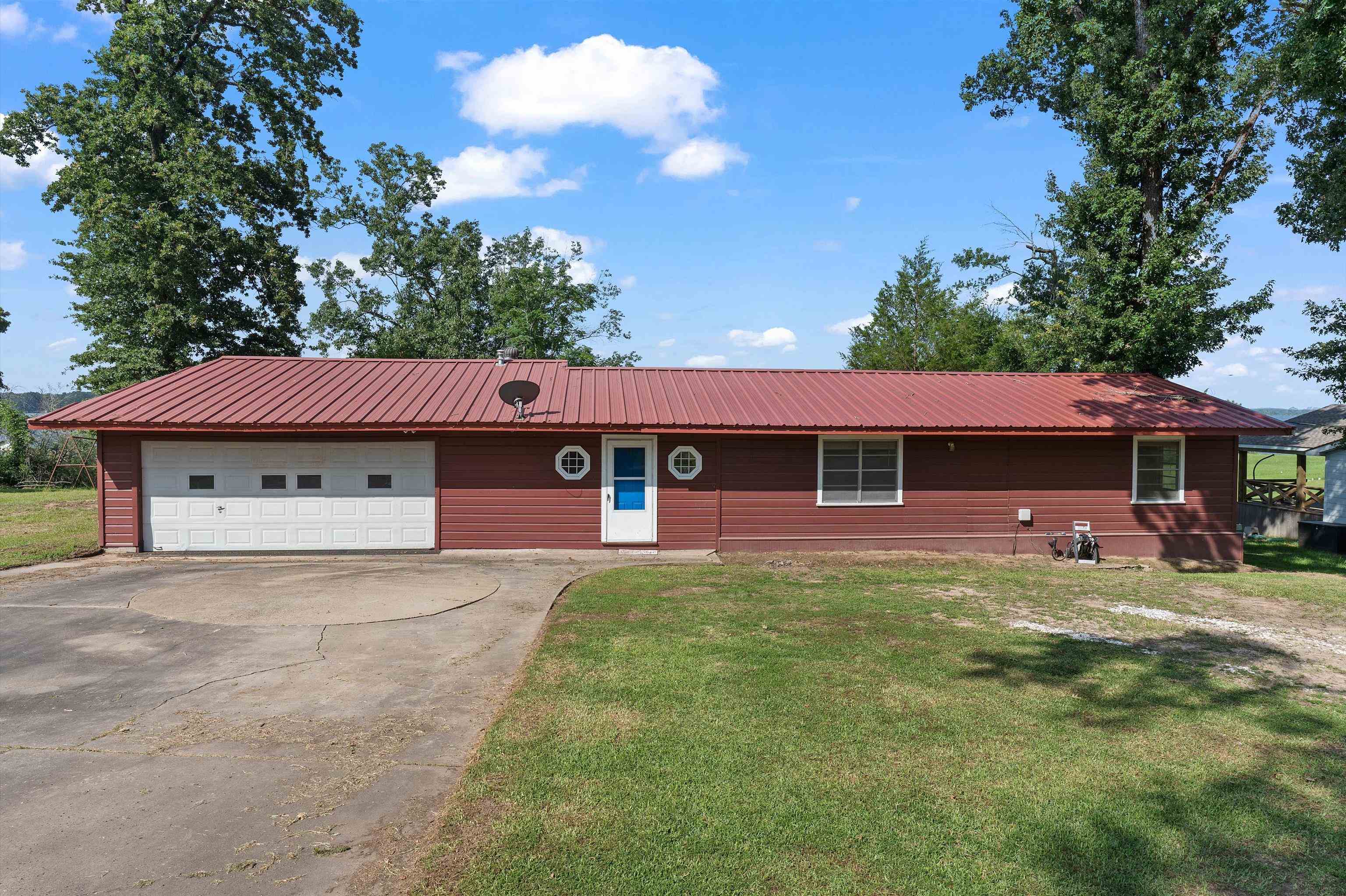 478 CR 184 — photo