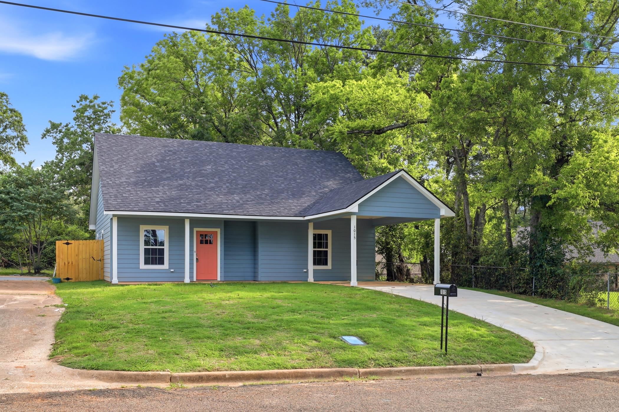 1015 El Paso St. — photo