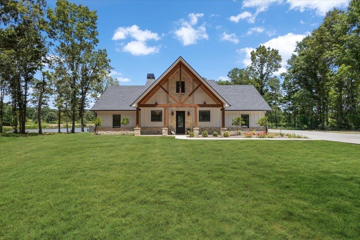 6275 FM 1404 — photo