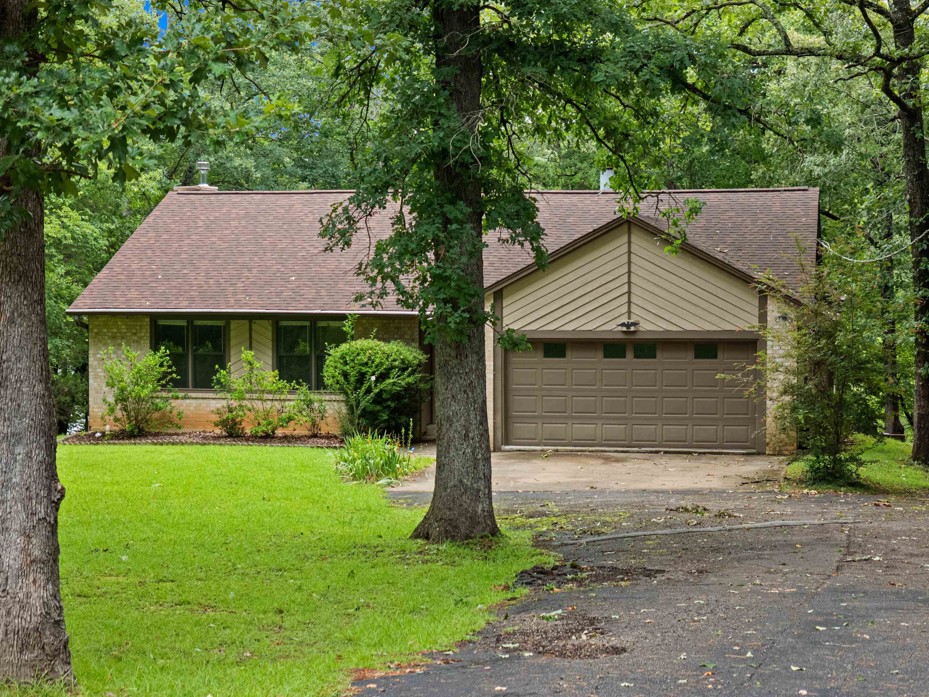 1483 County Road 1596 — photo