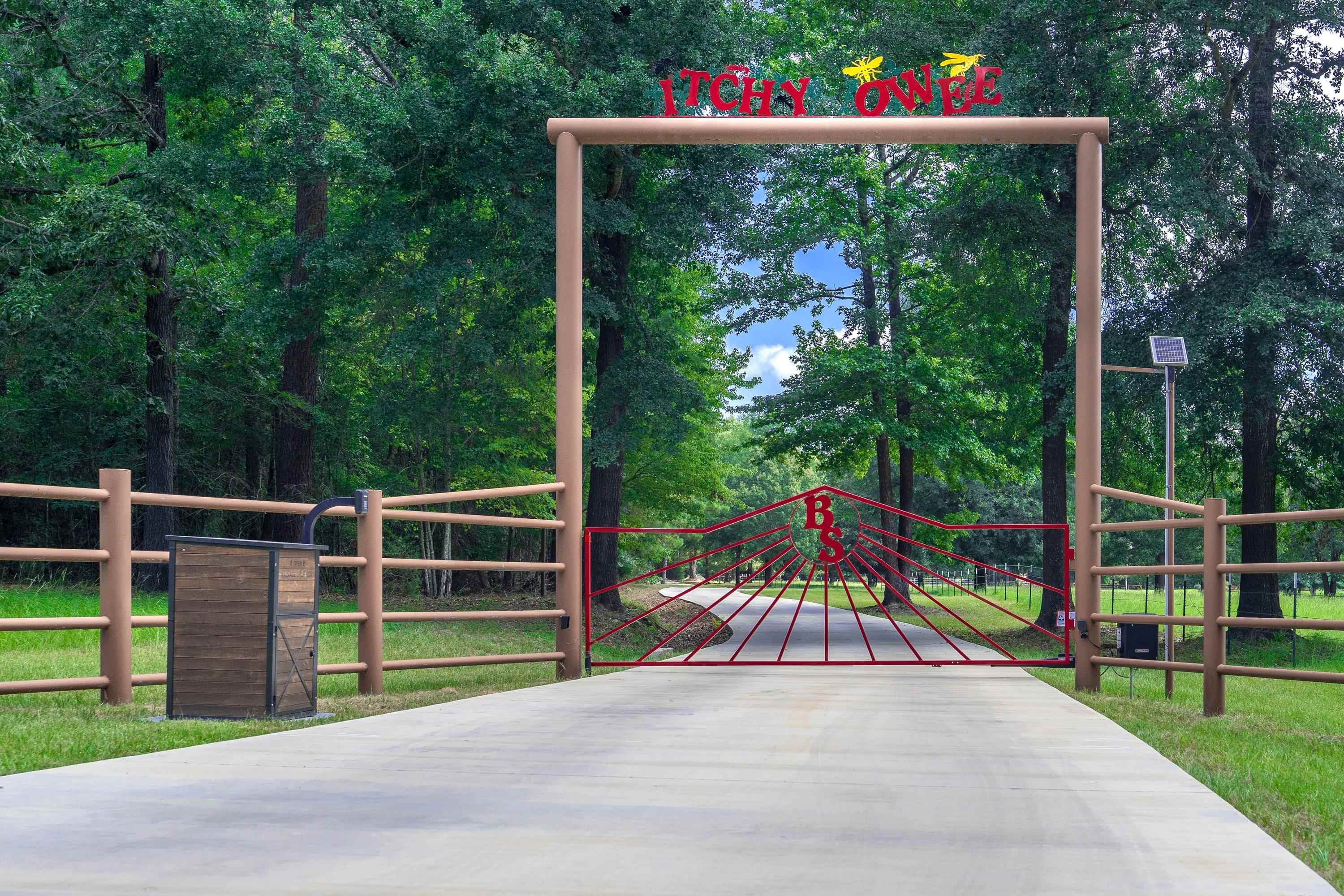 12288 CR 3116 — photo