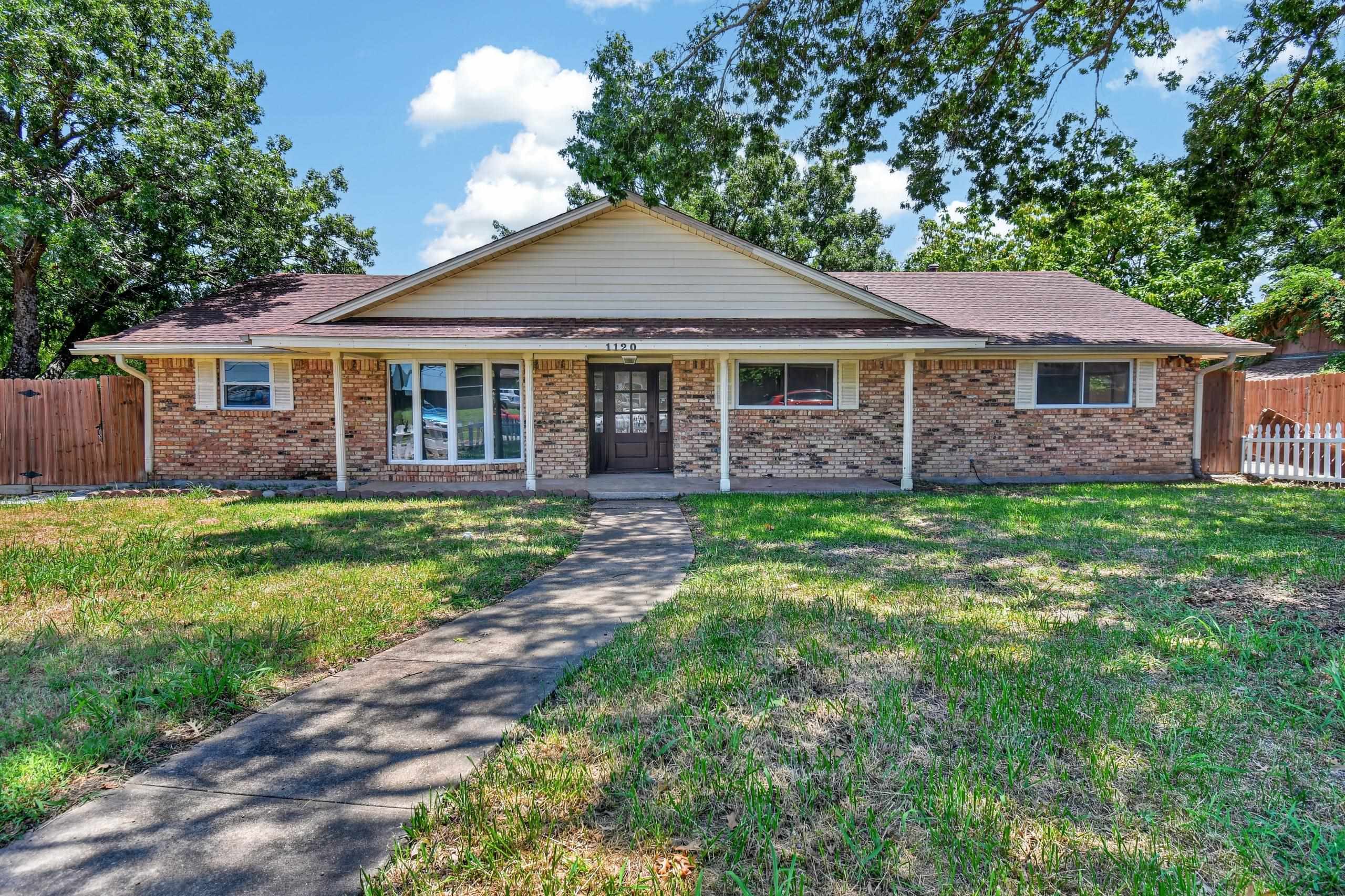 1120 Reed Circle — photo