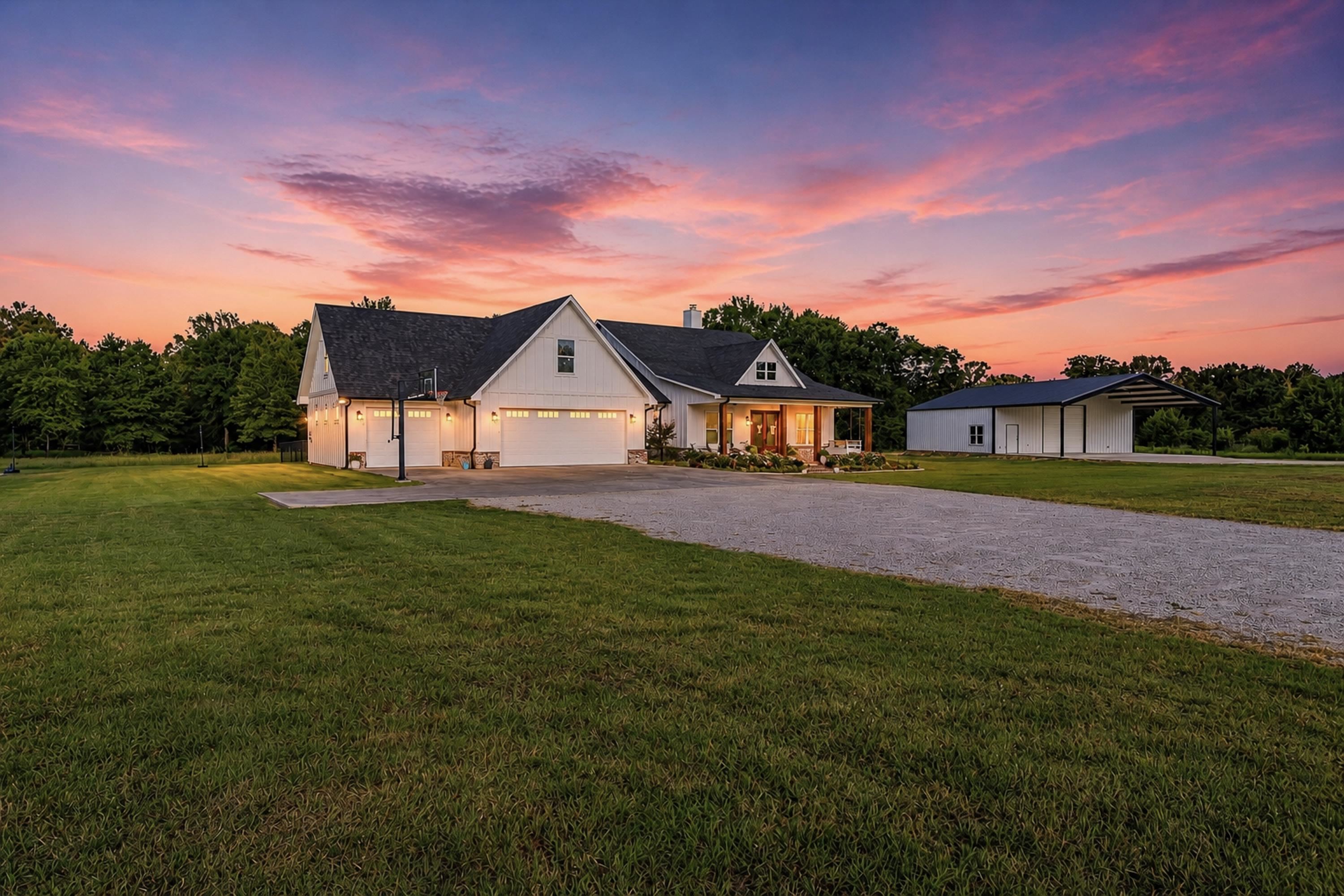 317 Private Road 4351 — photo