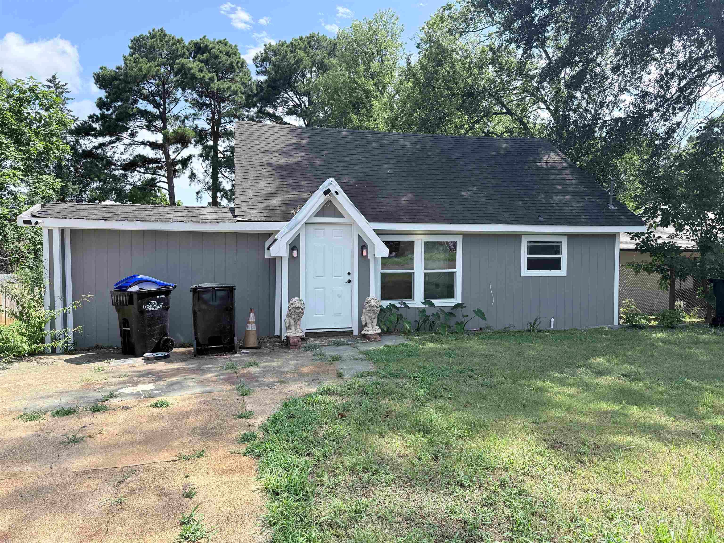 512 Hilltop Dr. — photo