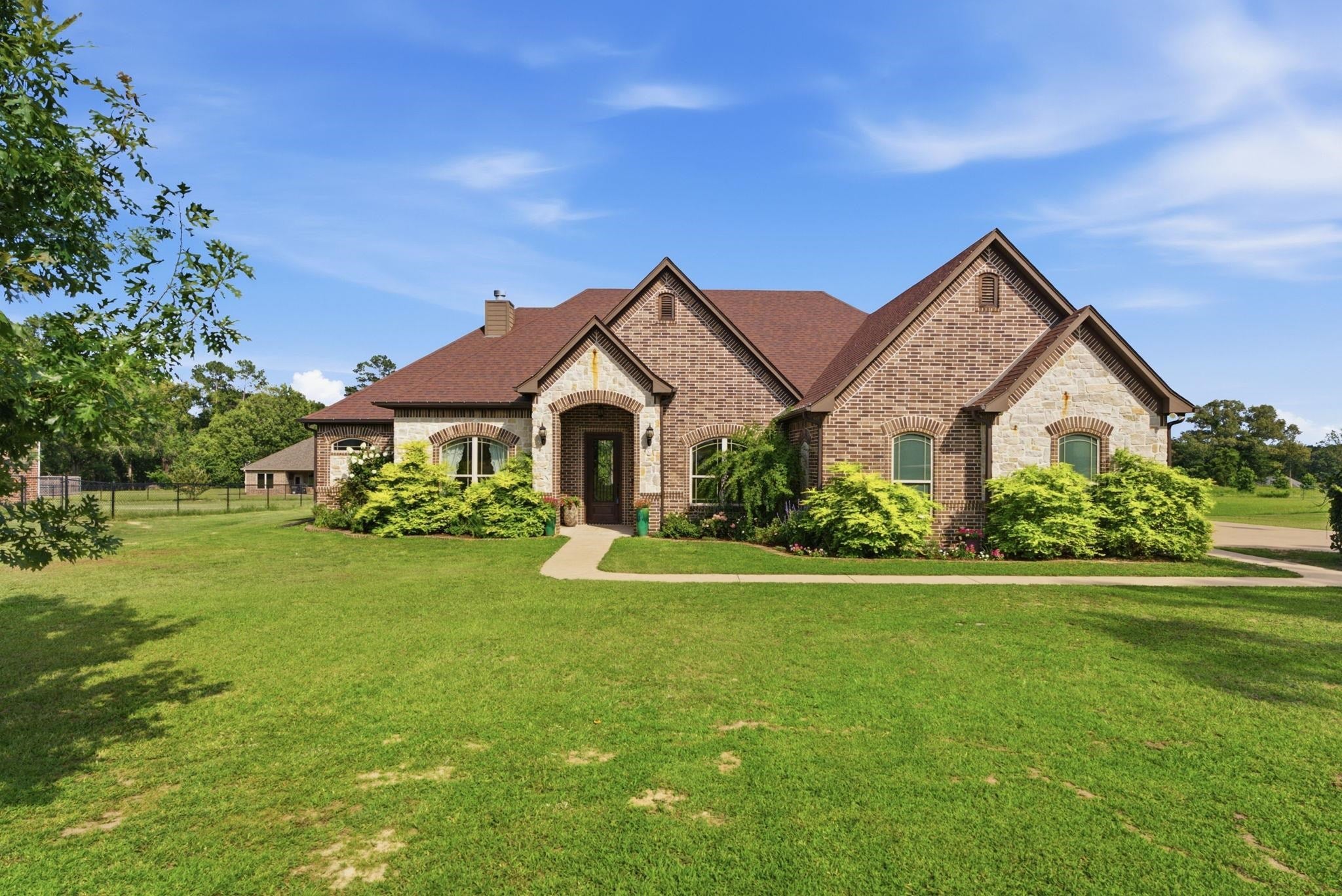 14510 Meadow Glen Road — photo