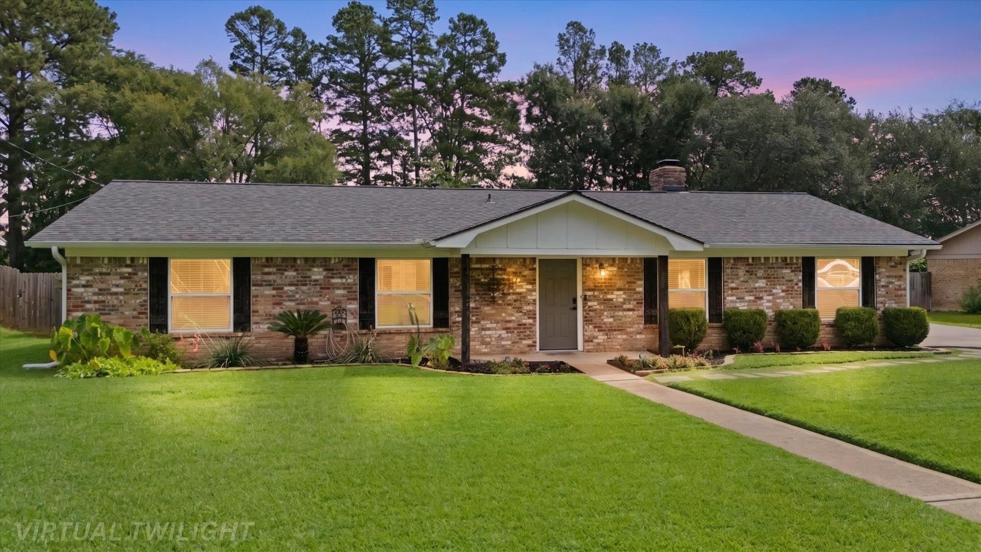 2202 Wainwright Ct. — photo