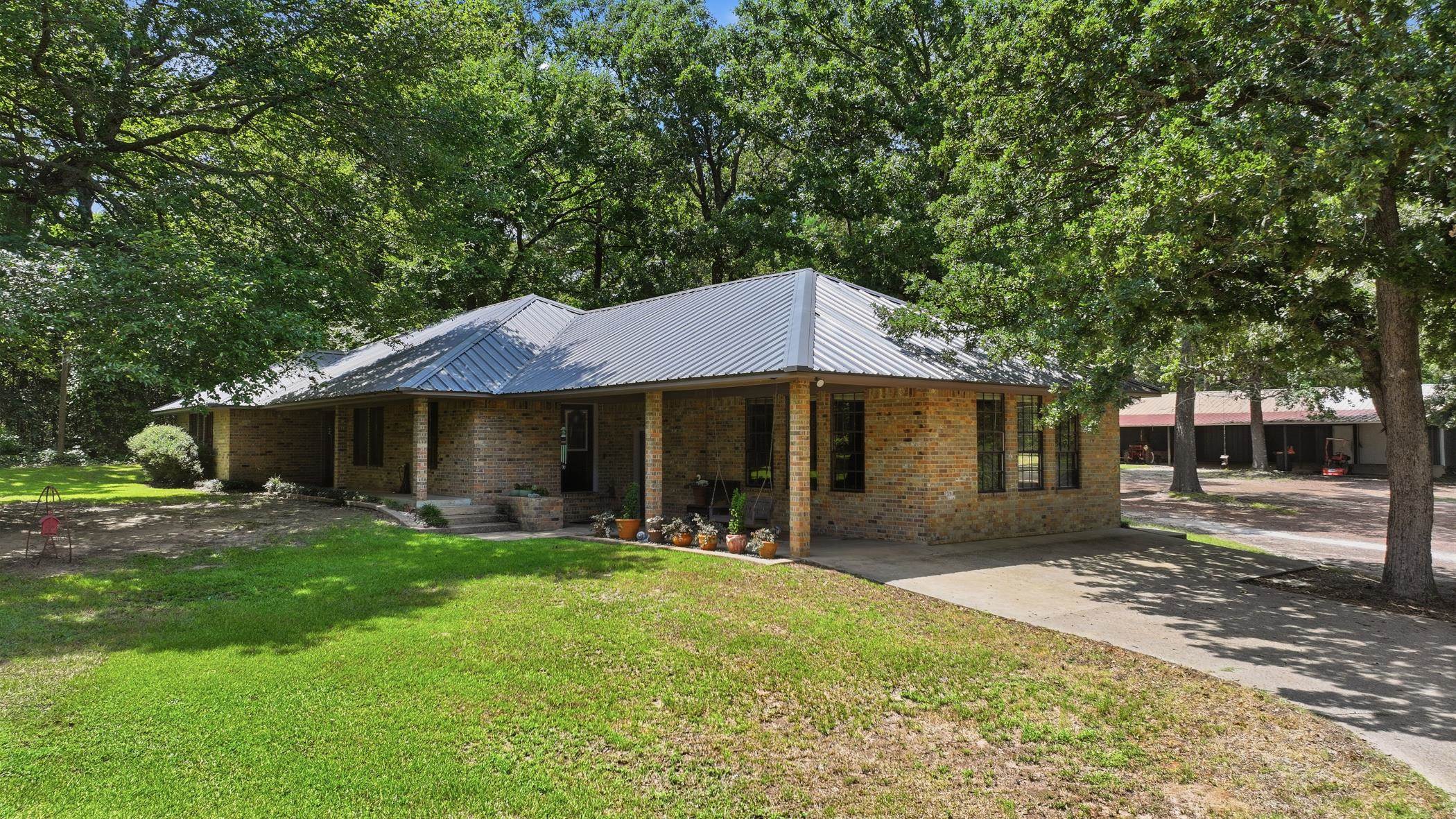 9406 State Hwy 154 W — photo