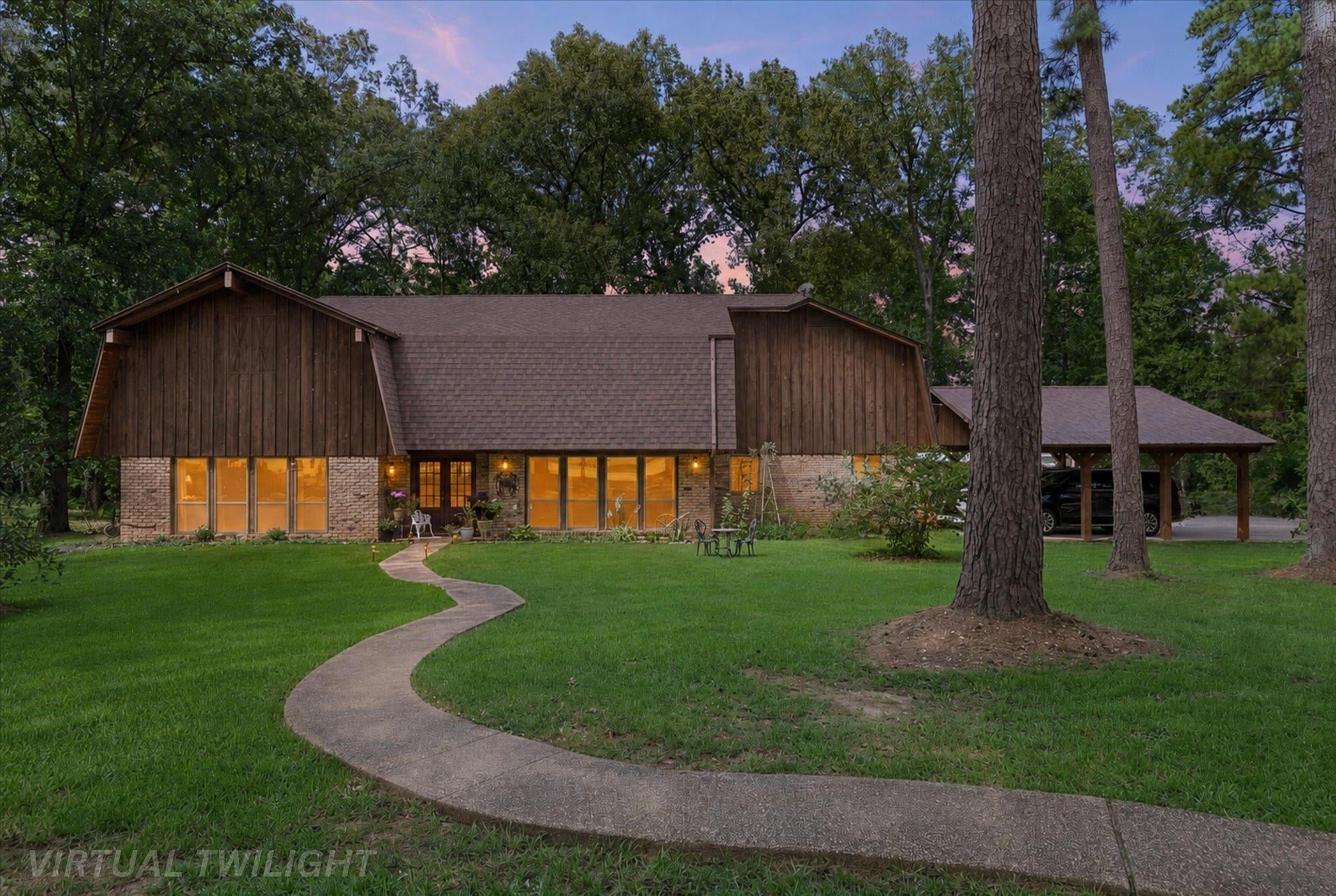 304 Cedar Cir — photo