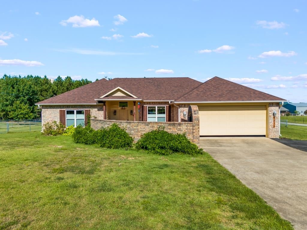 2616 Bob O Link Road — photo