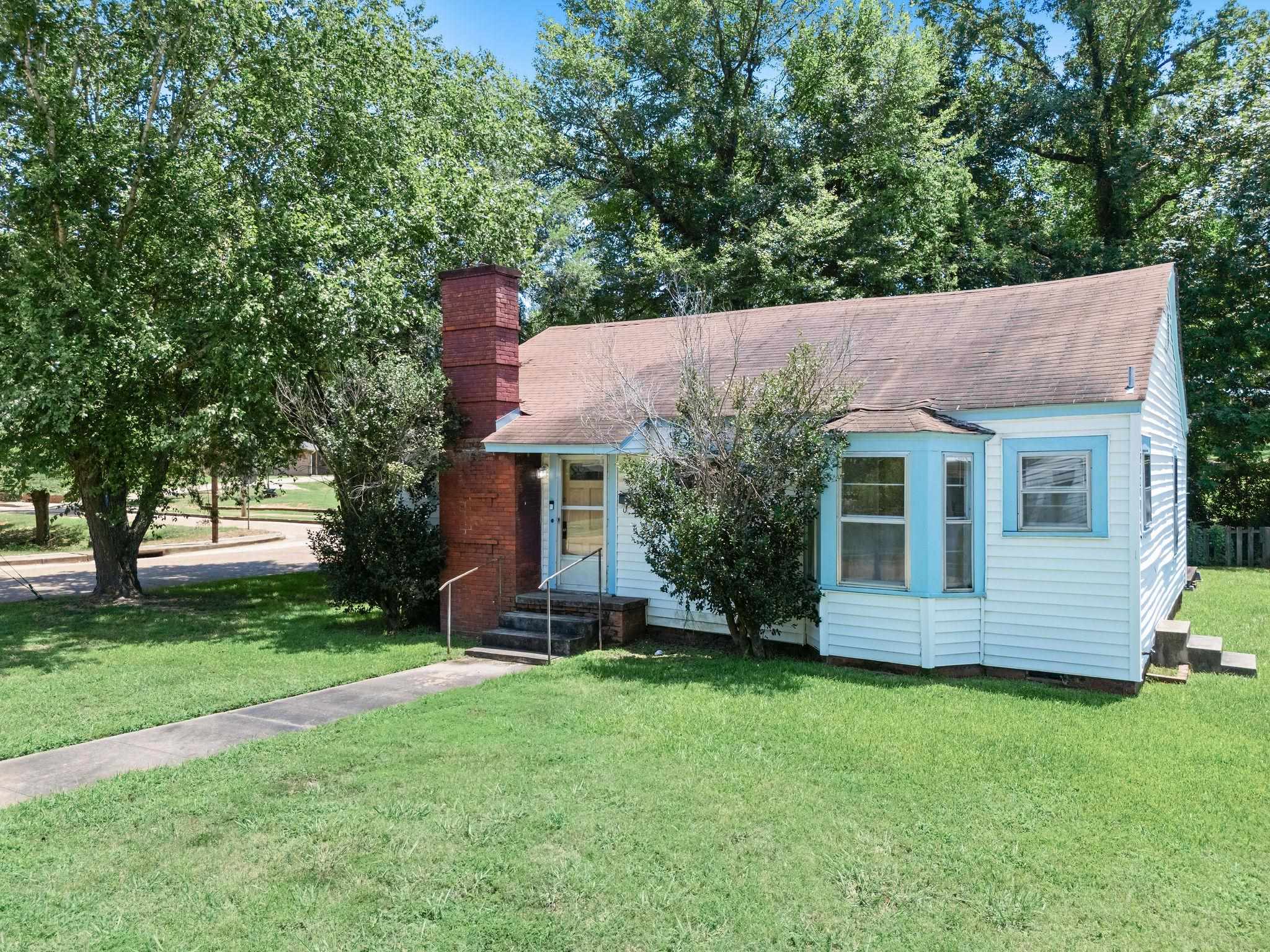 720 Riverside Drive, Kilgore, TX 75662