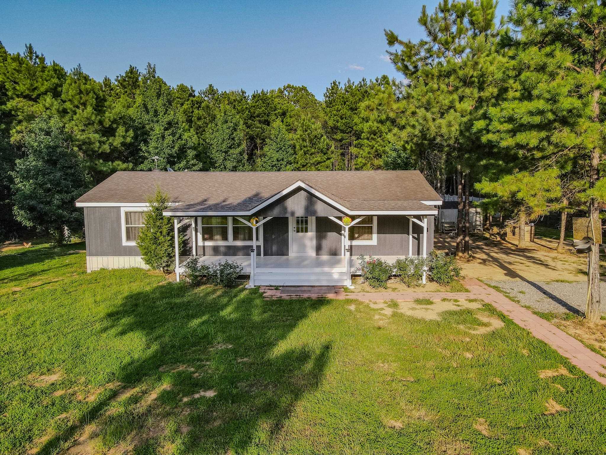 7820 FM 134 — photo