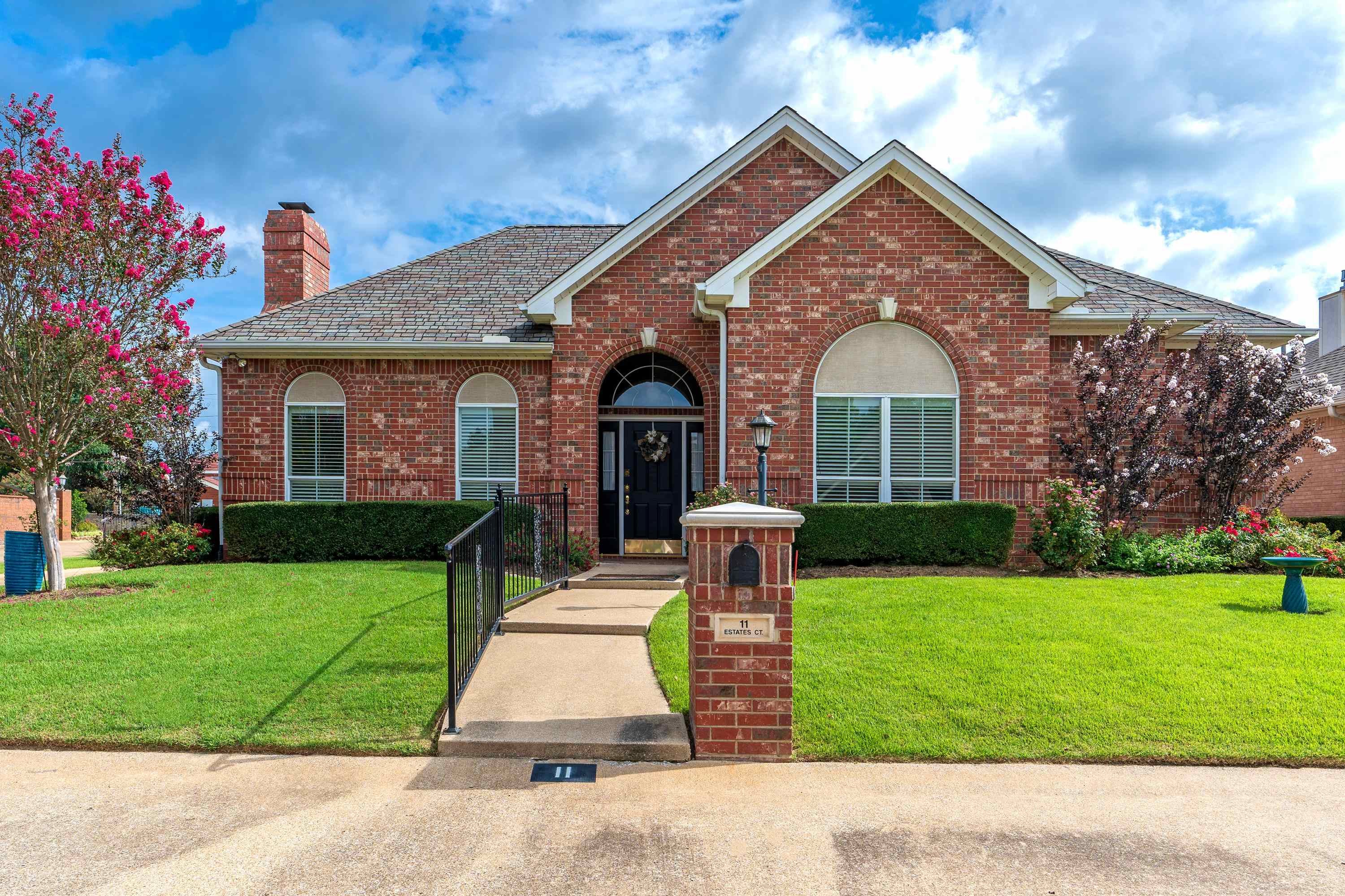 11 Estates Ct. — photo