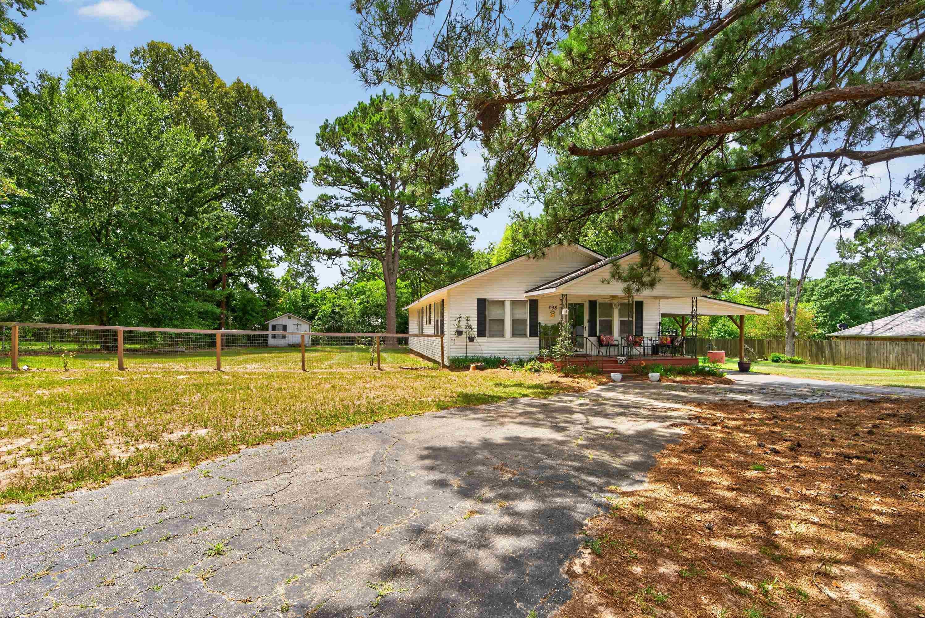298 St. Clair Dr. — photo