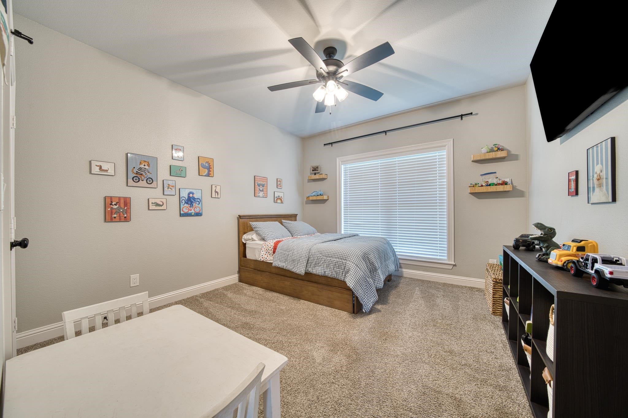 4513 Windsor Park Lane — photo