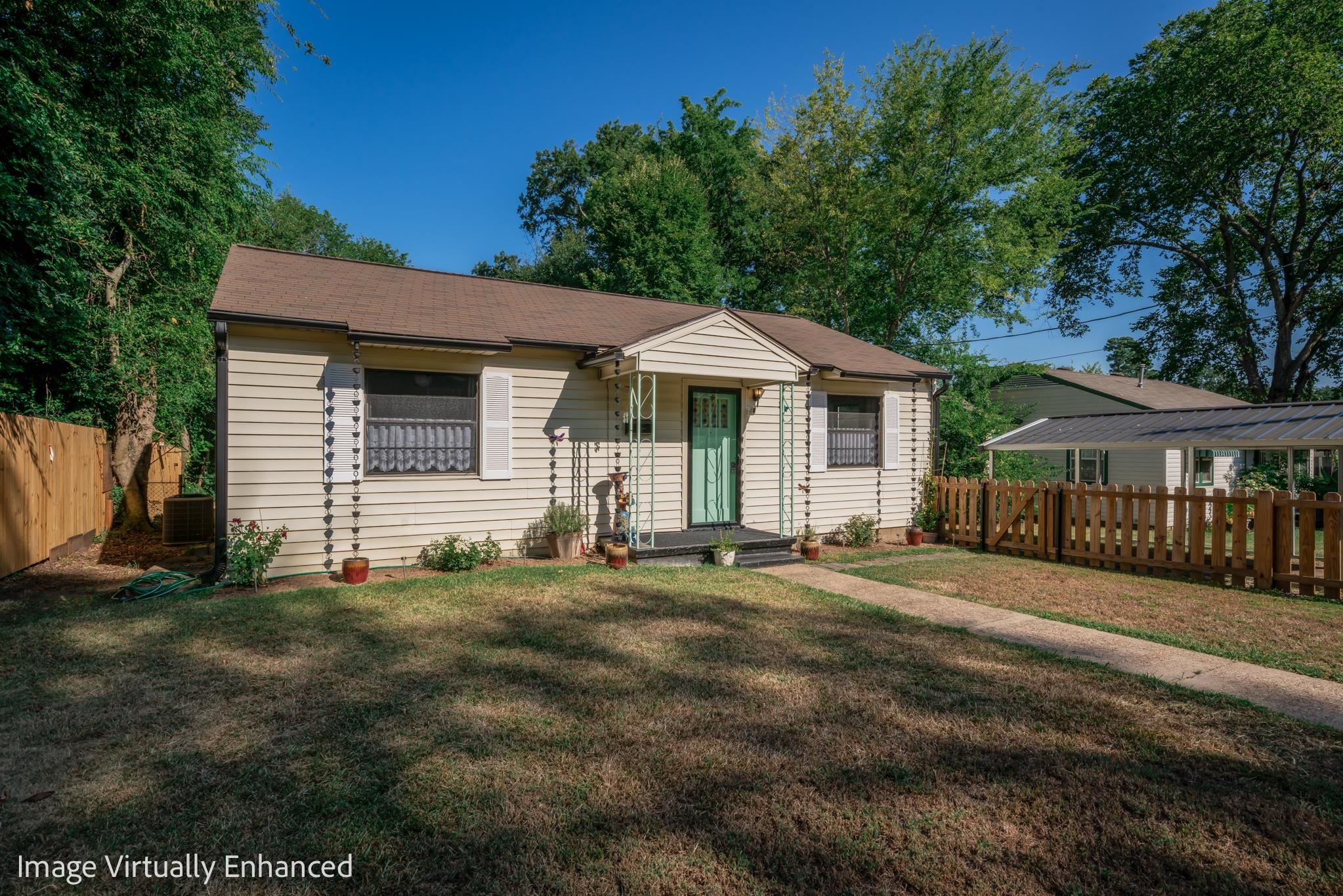 713 Martha Dr — photo
