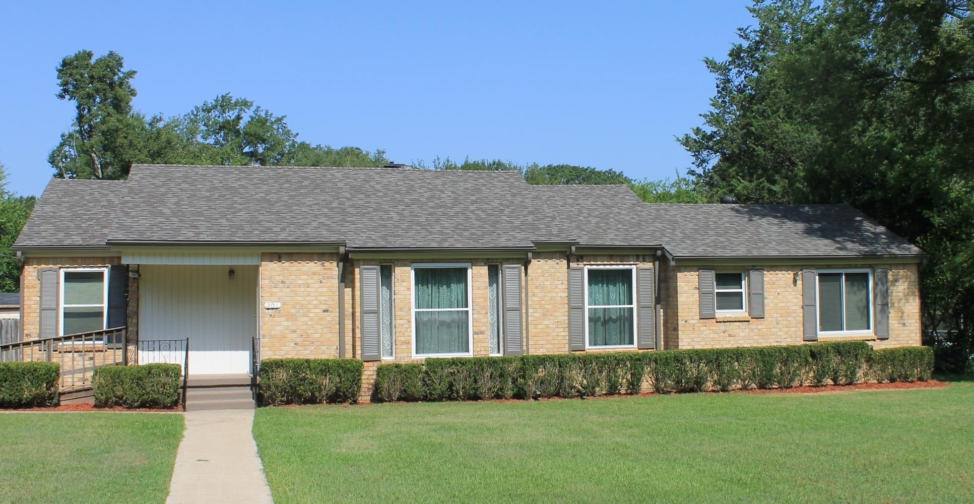201 Murray — photo