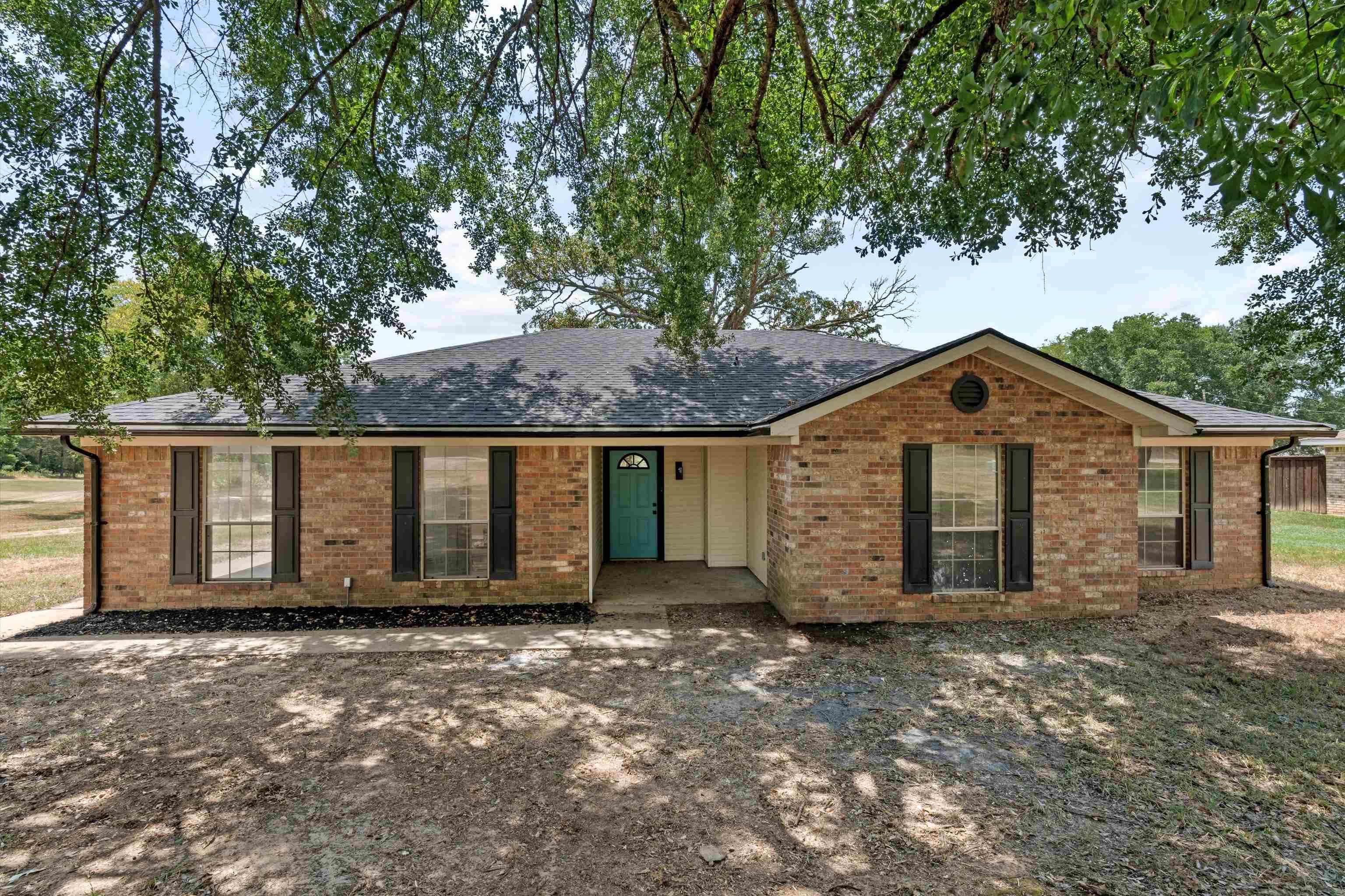 17916 FM 1797 — photo