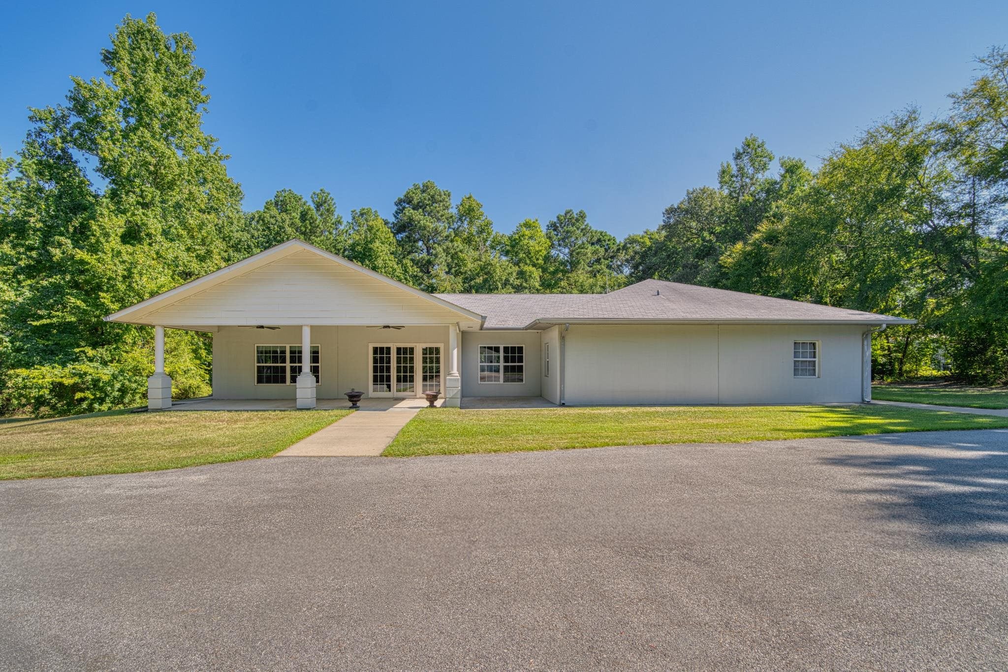 5701 SH 135 — photo