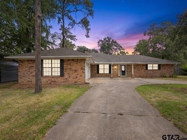 4846 Walnut Hill Dr — photo