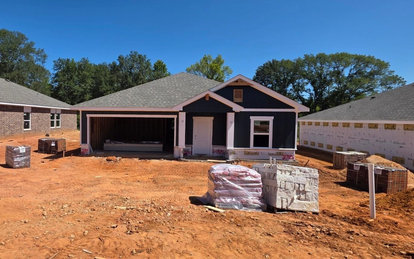 2705 Southern Oaks Drive — photo