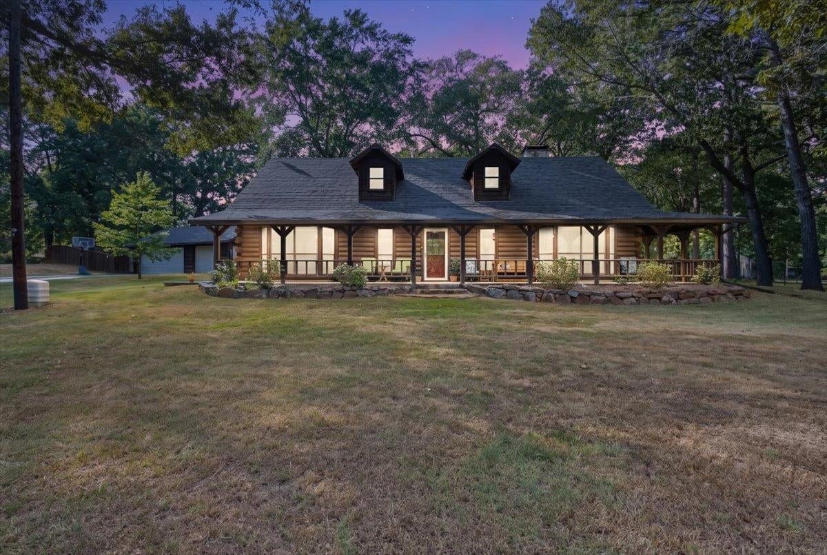 603 Steamboat Rd. — photo