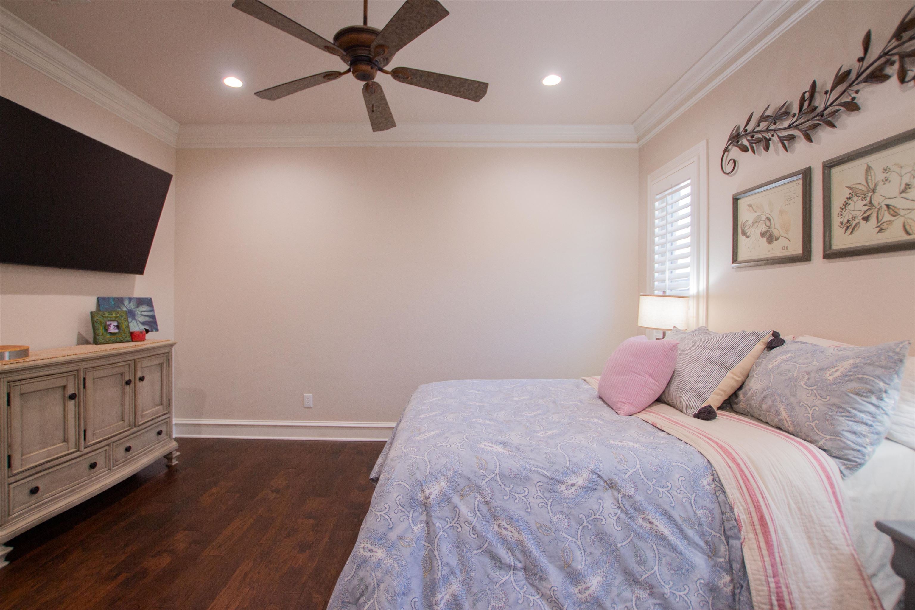 7130 Holly Square Ct — photo