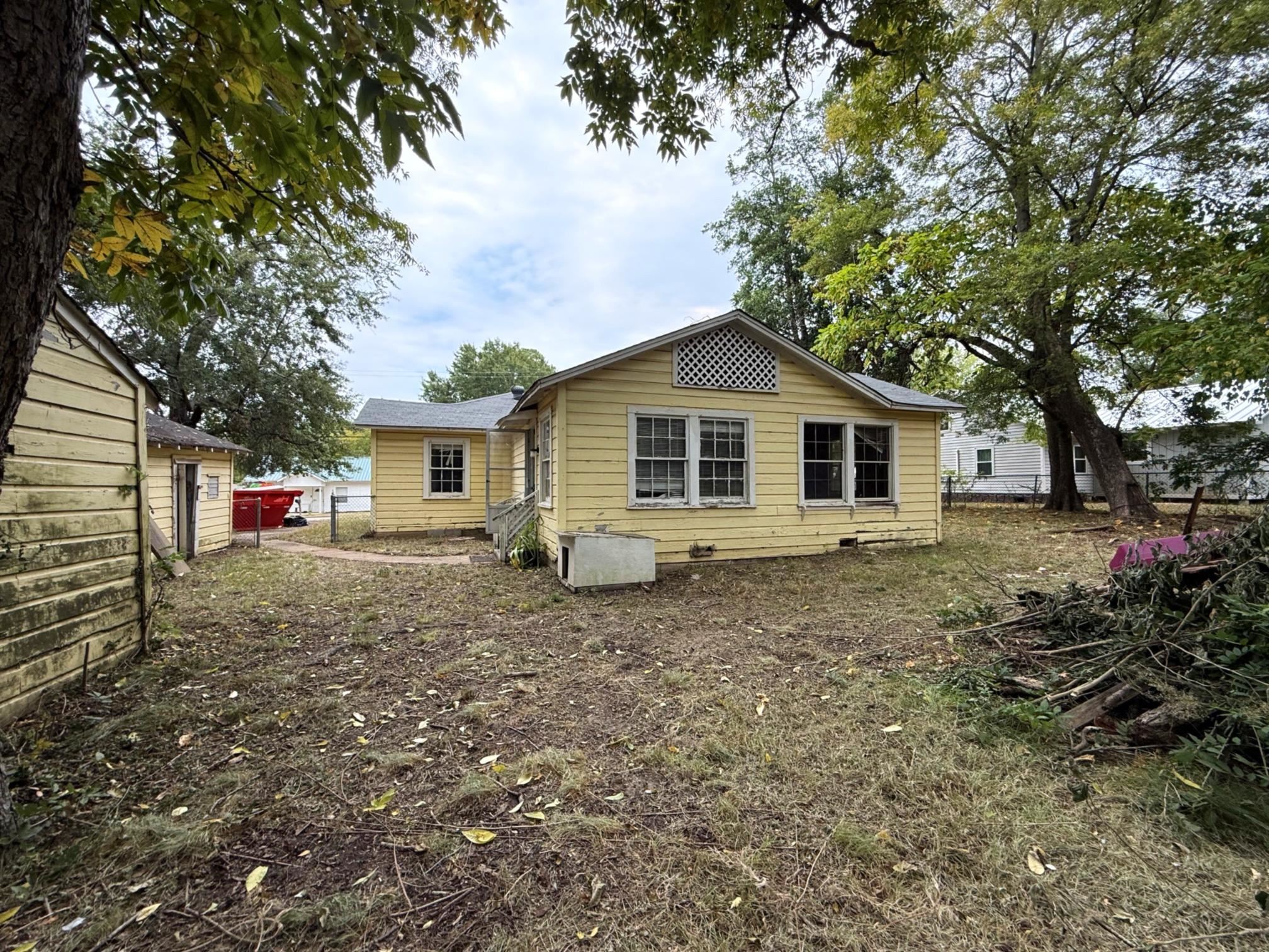 829 Second Street, Gilmer, TX 75644 — photo 3