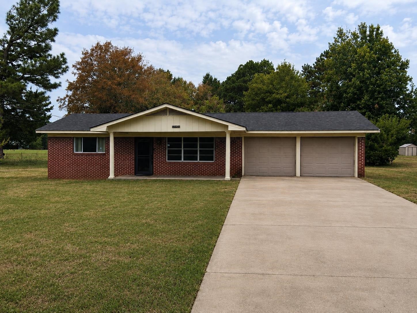 4071 Rosborough Springs Rd — photo