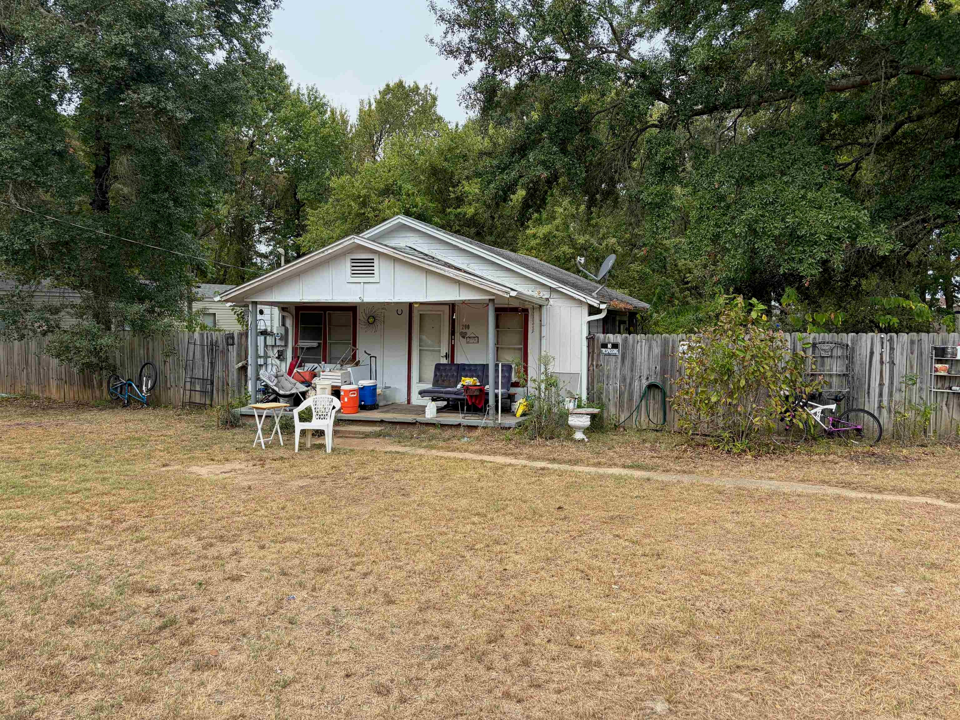 200 Ruby Ln. — photo