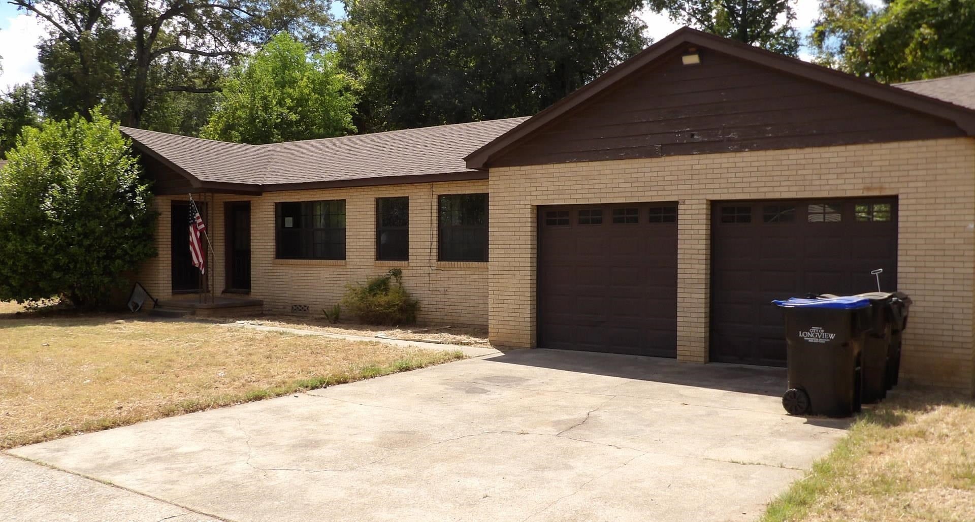107 Peterson Pl — photo