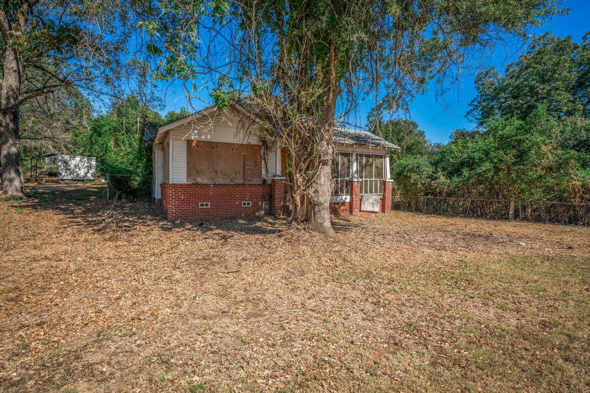 1103 Alvin Street — photo
