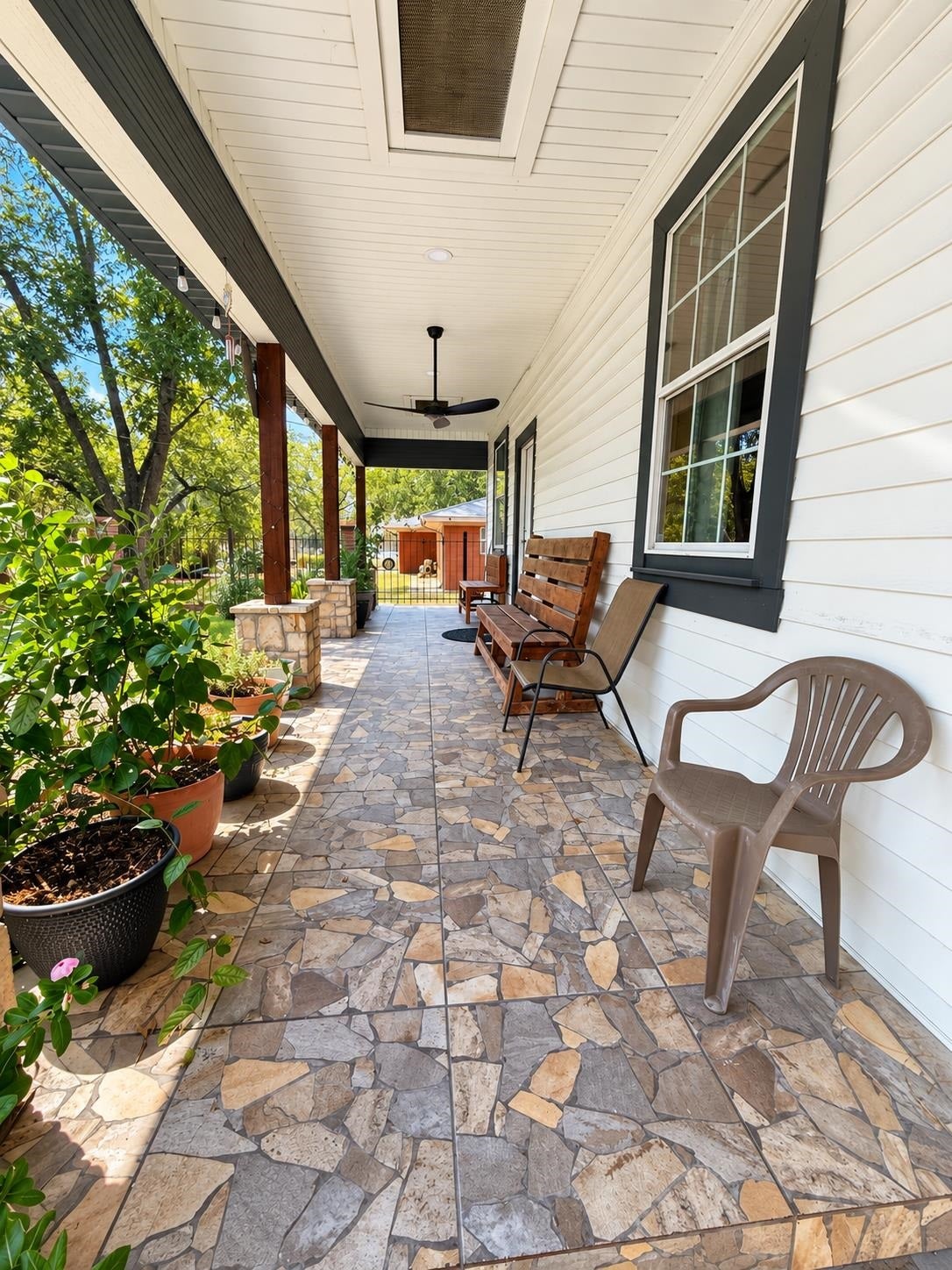 409 E Edgefield, Longview, TX 75602 — photo 2