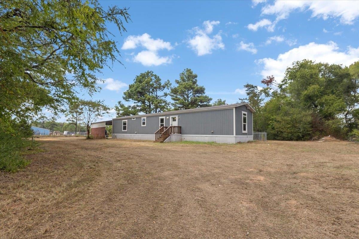 6230 CR 4174 W — photo