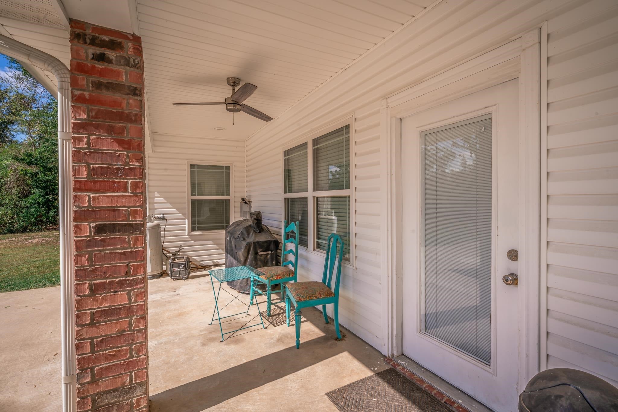 547 Samples Rd — photo