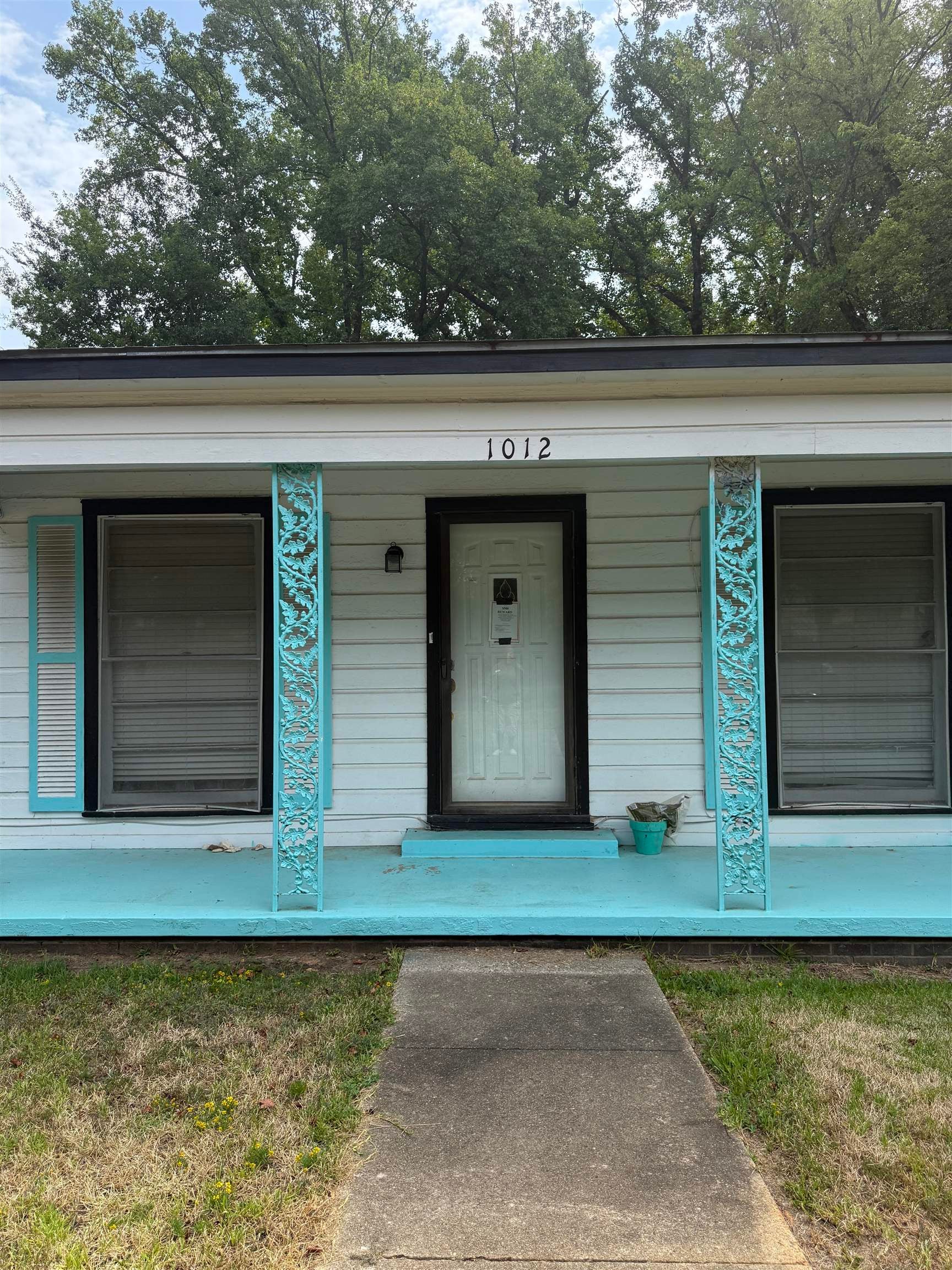 1012 Harmon Dr — photo