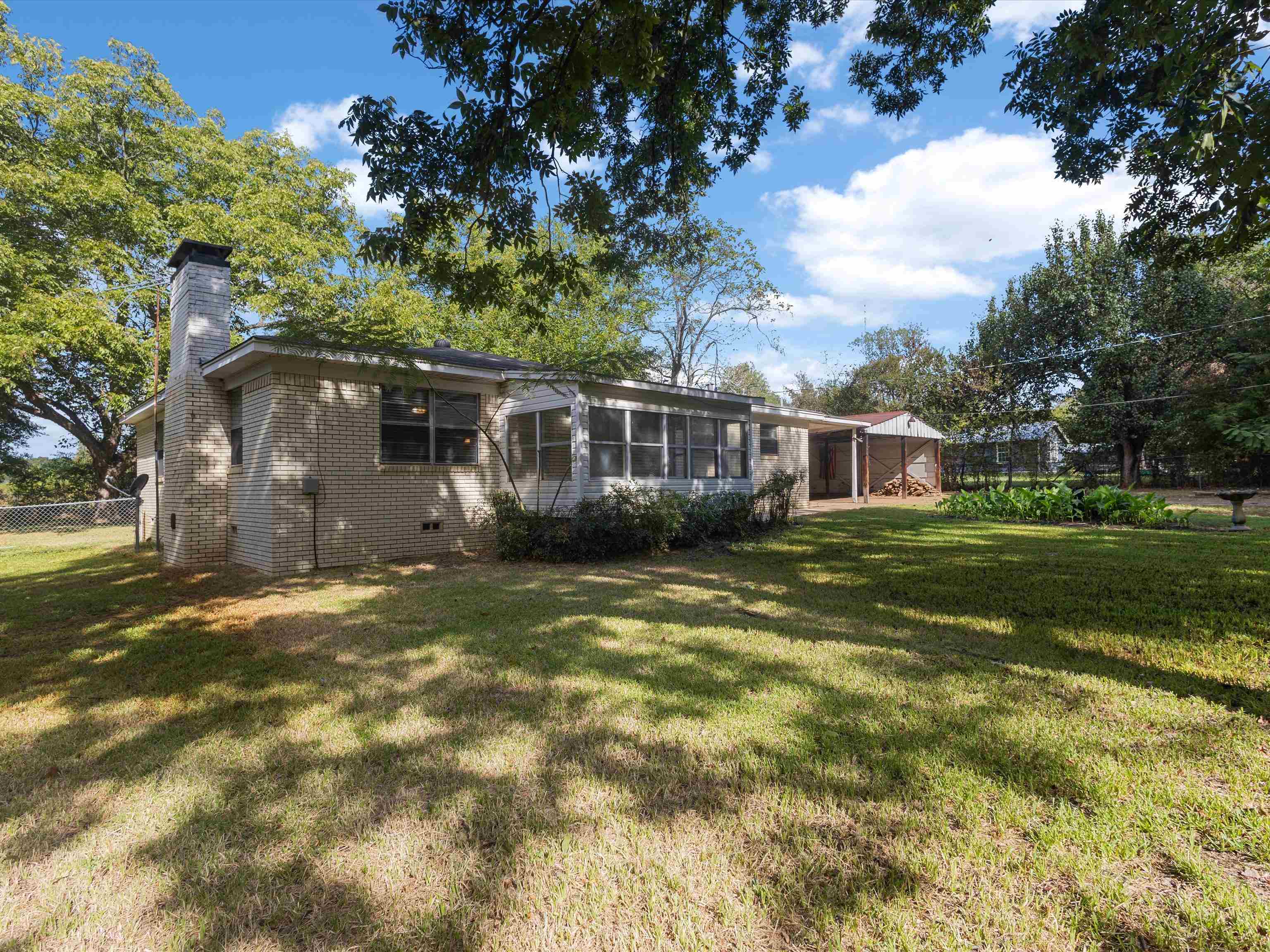 220 Private Road 3487 — photo