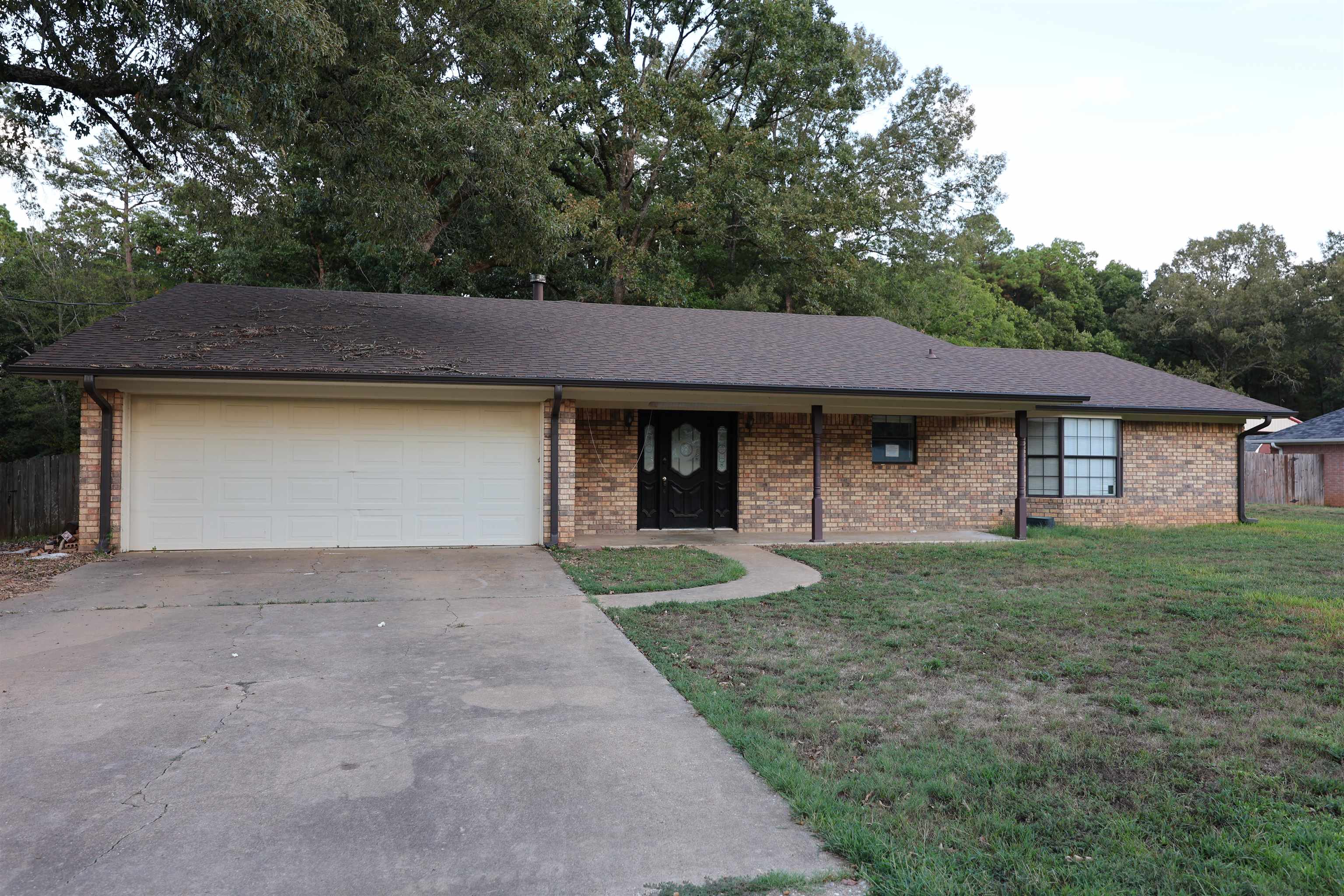 1304 Nottingham St — photo