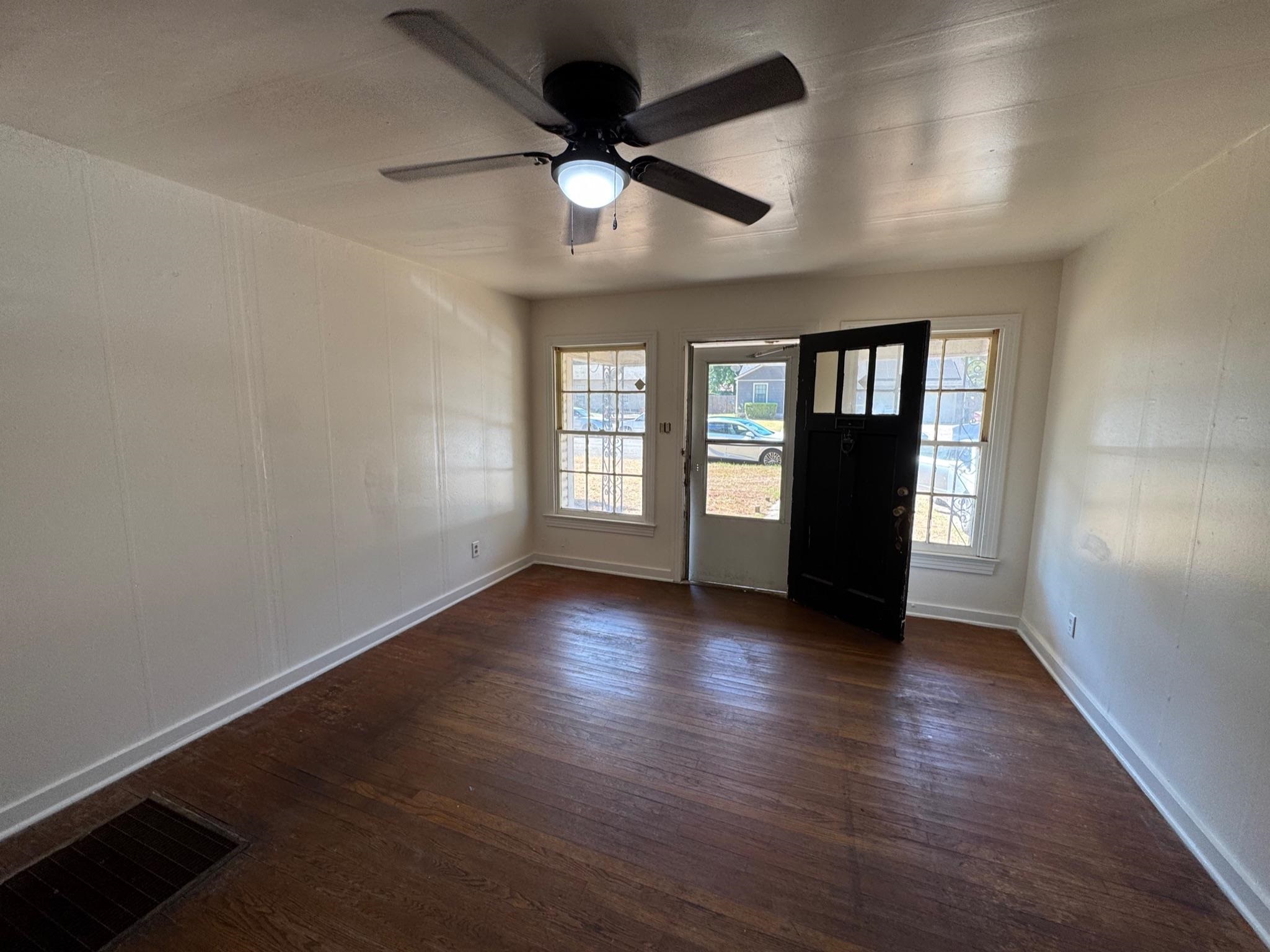 421 Larry Drive, Longview, TX 75602 — photo 2