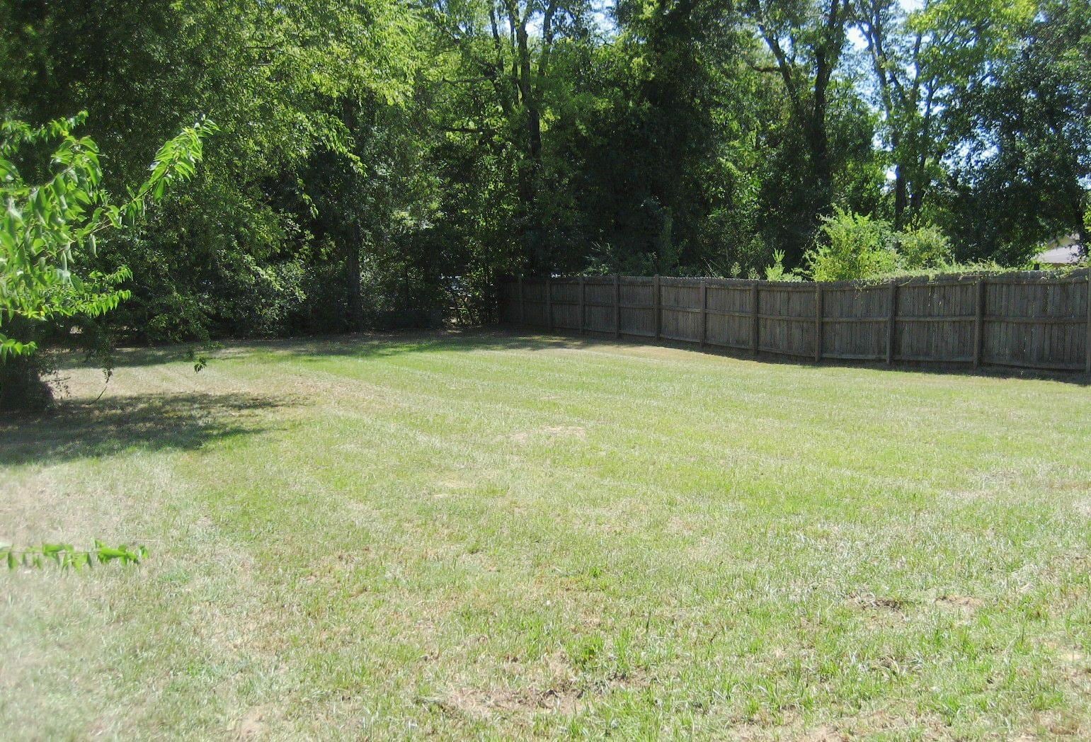 1210 Ridgelea Ave — photo