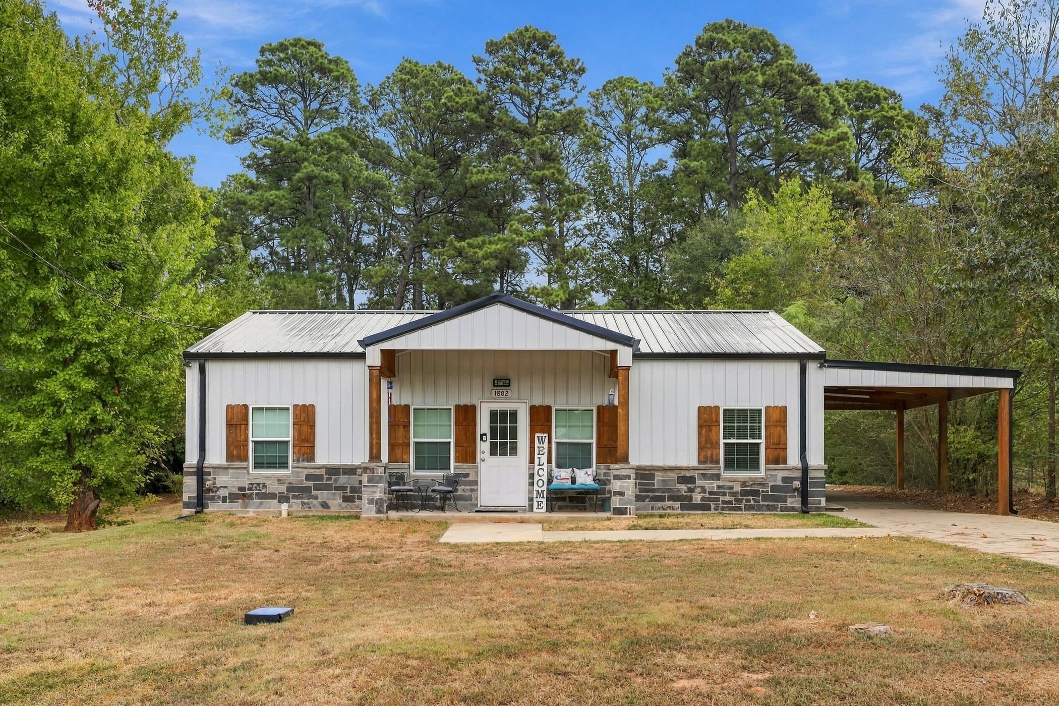 1802 Myrtlewood — photo