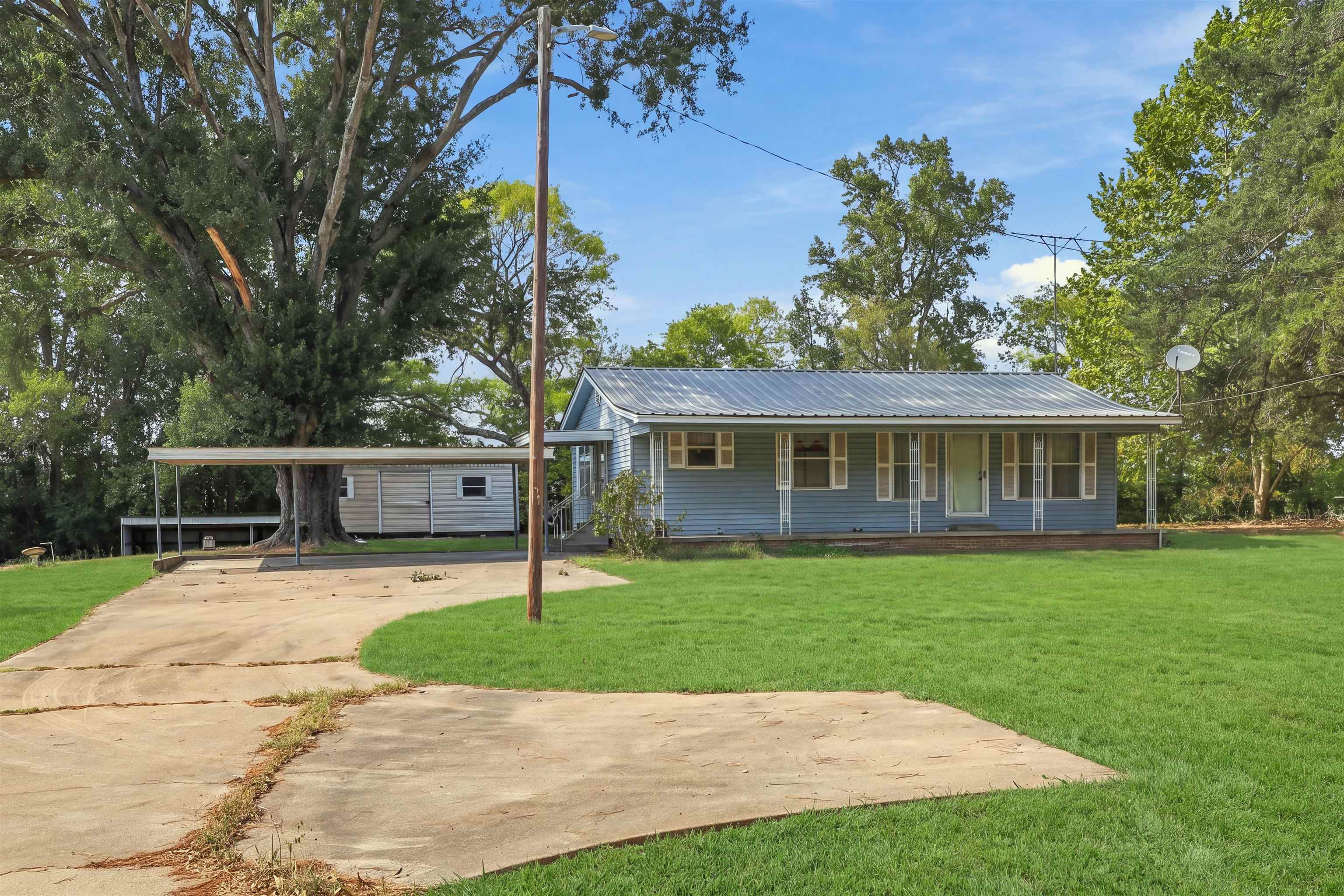 613 County Road 317 — photo