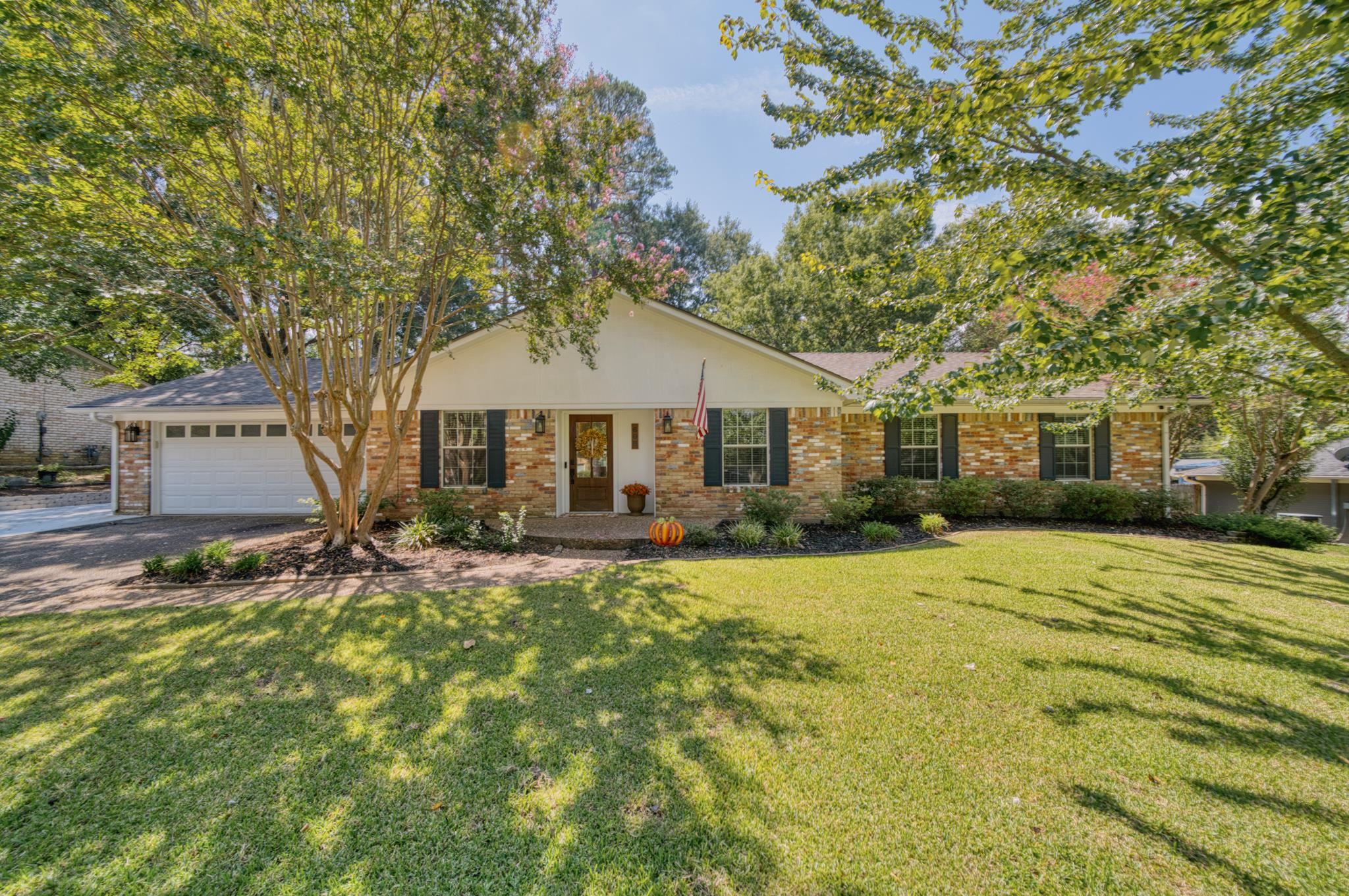 608 Berkshire Drive — photo