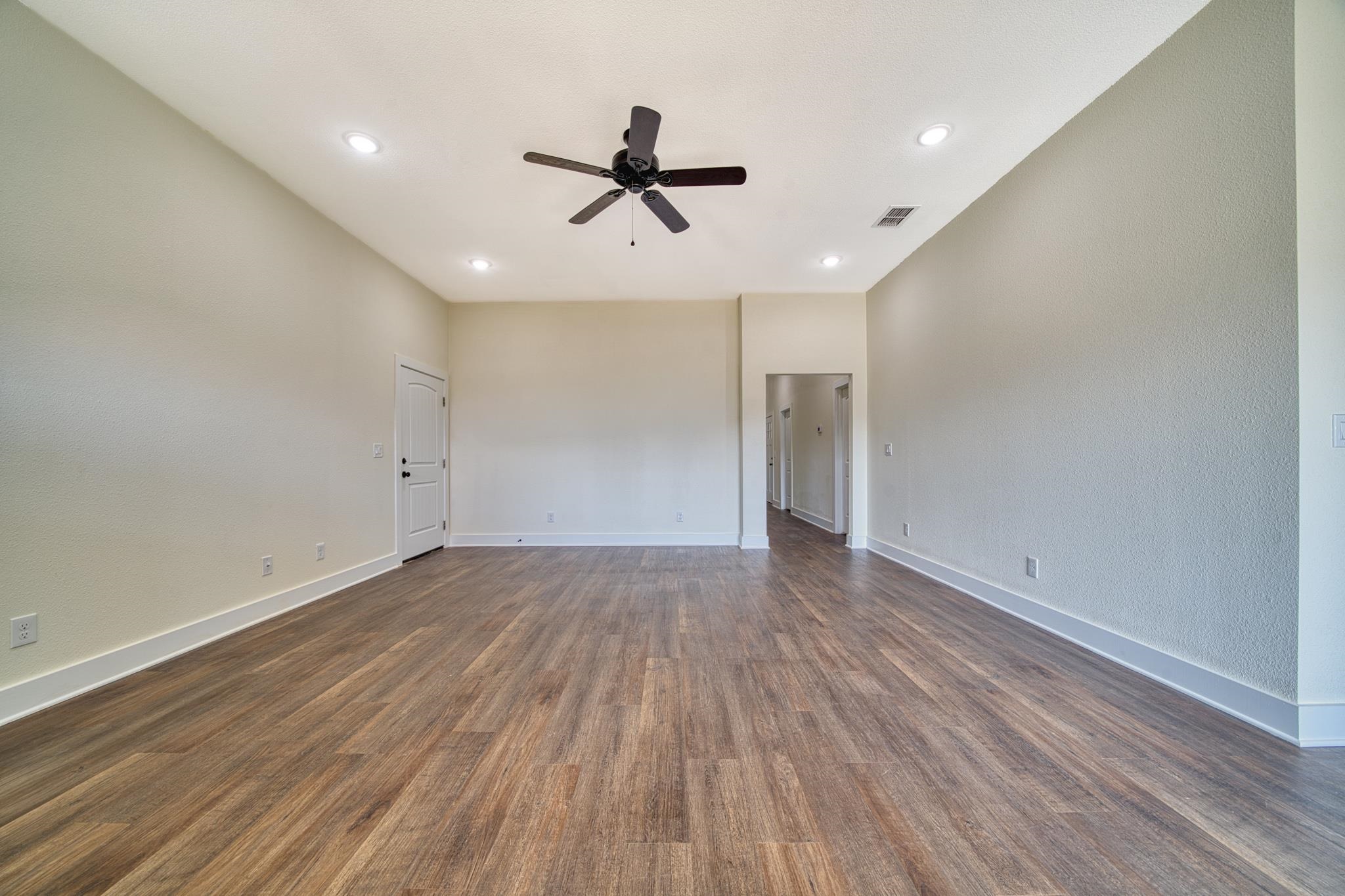814 Premier Road, Longview, TX 75604 — photo 2