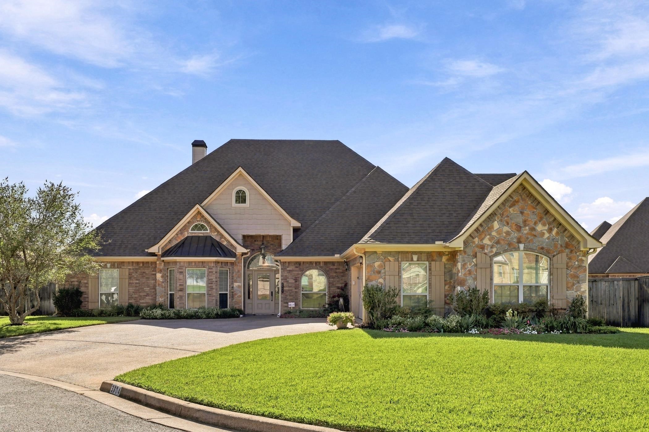 3804 Summerset Court — photo
